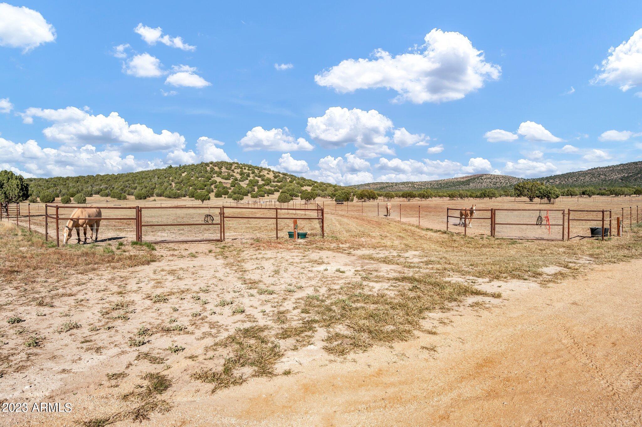 Crossroads Ranch - Residential
