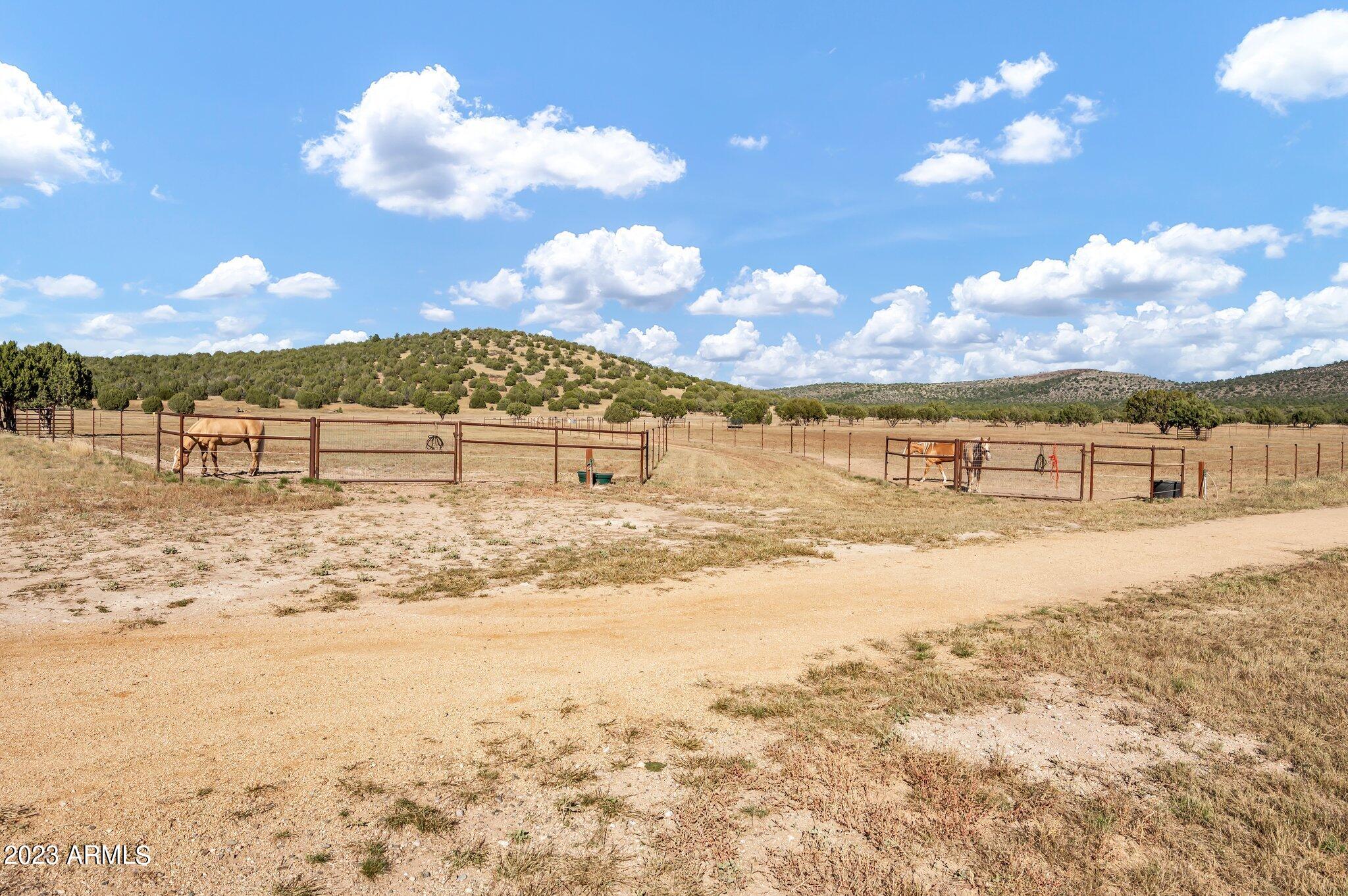 Crossroads Ranch - Residential