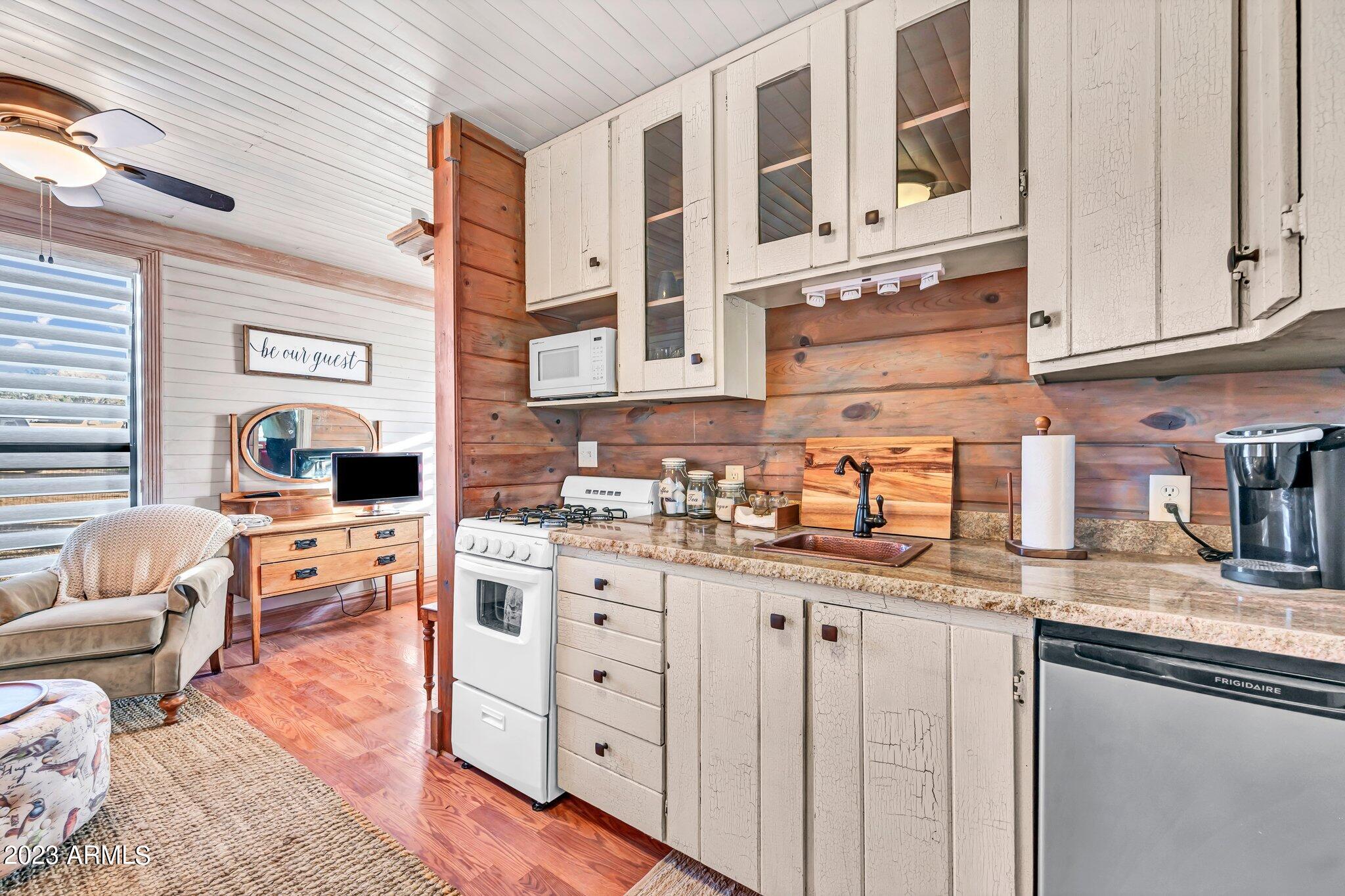 Crossroads Ranch - Residential