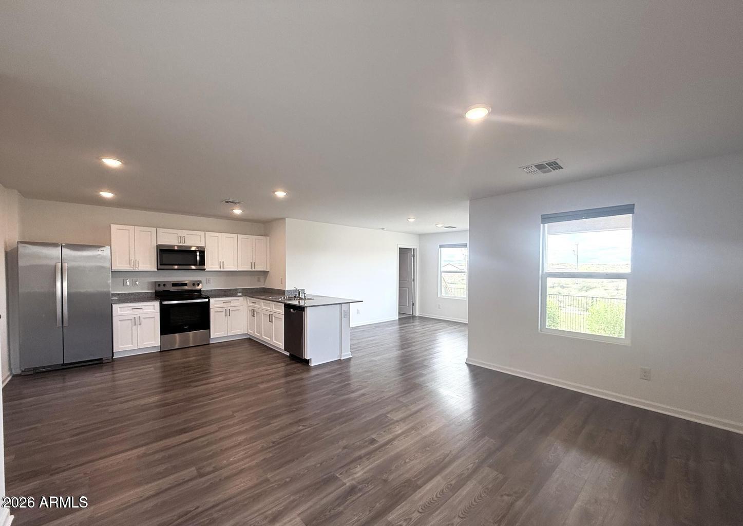 WICKENBURG COUNTRY CLUB ESTATES - Residential
