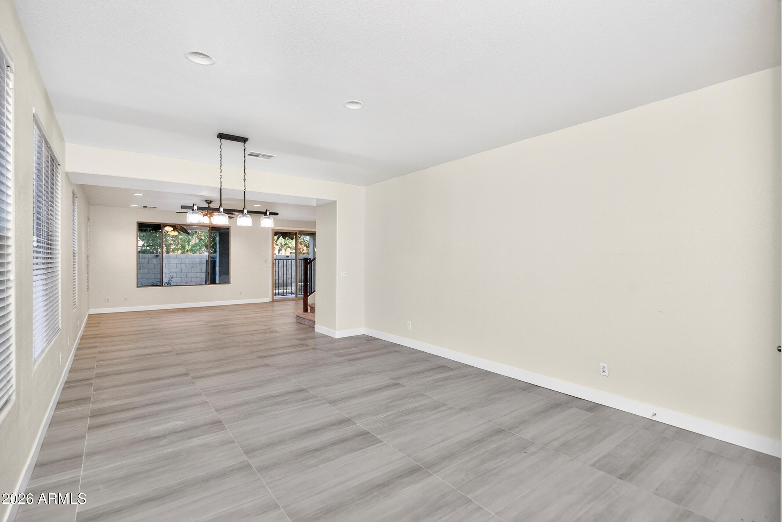 SUN GROVES - Residential