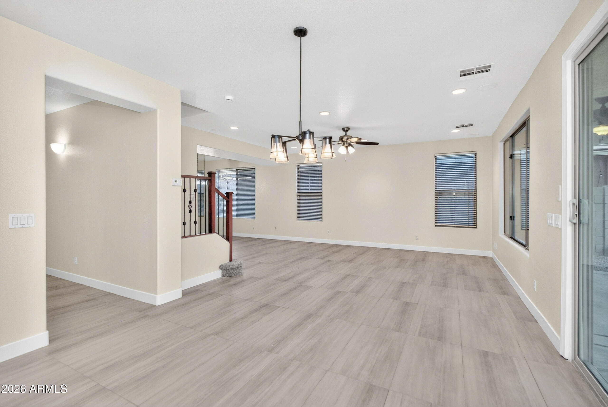 SUN GROVES - Residential