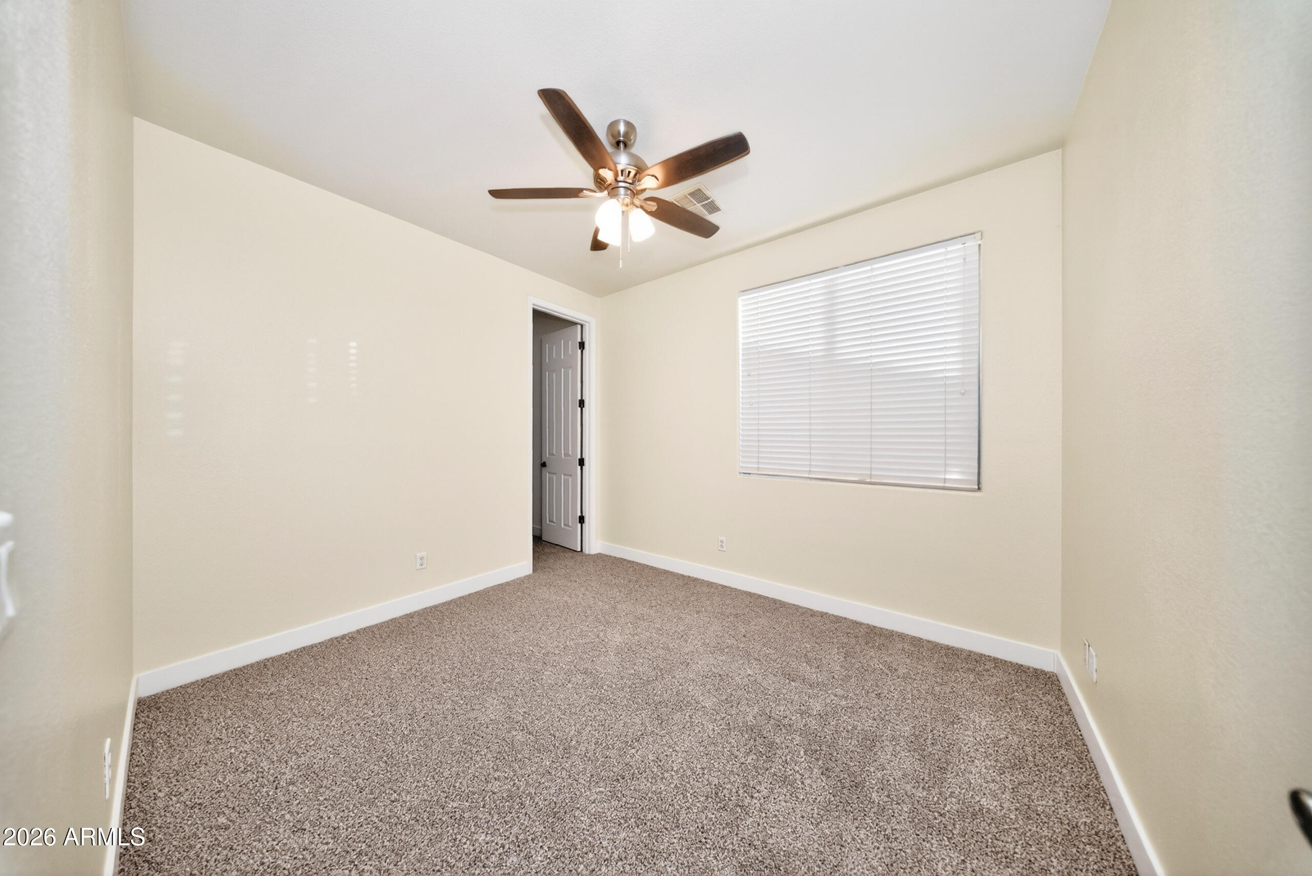 SUN GROVES - Residential