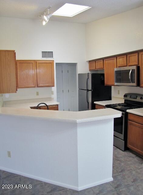 EAGLE RIDGE - Residential