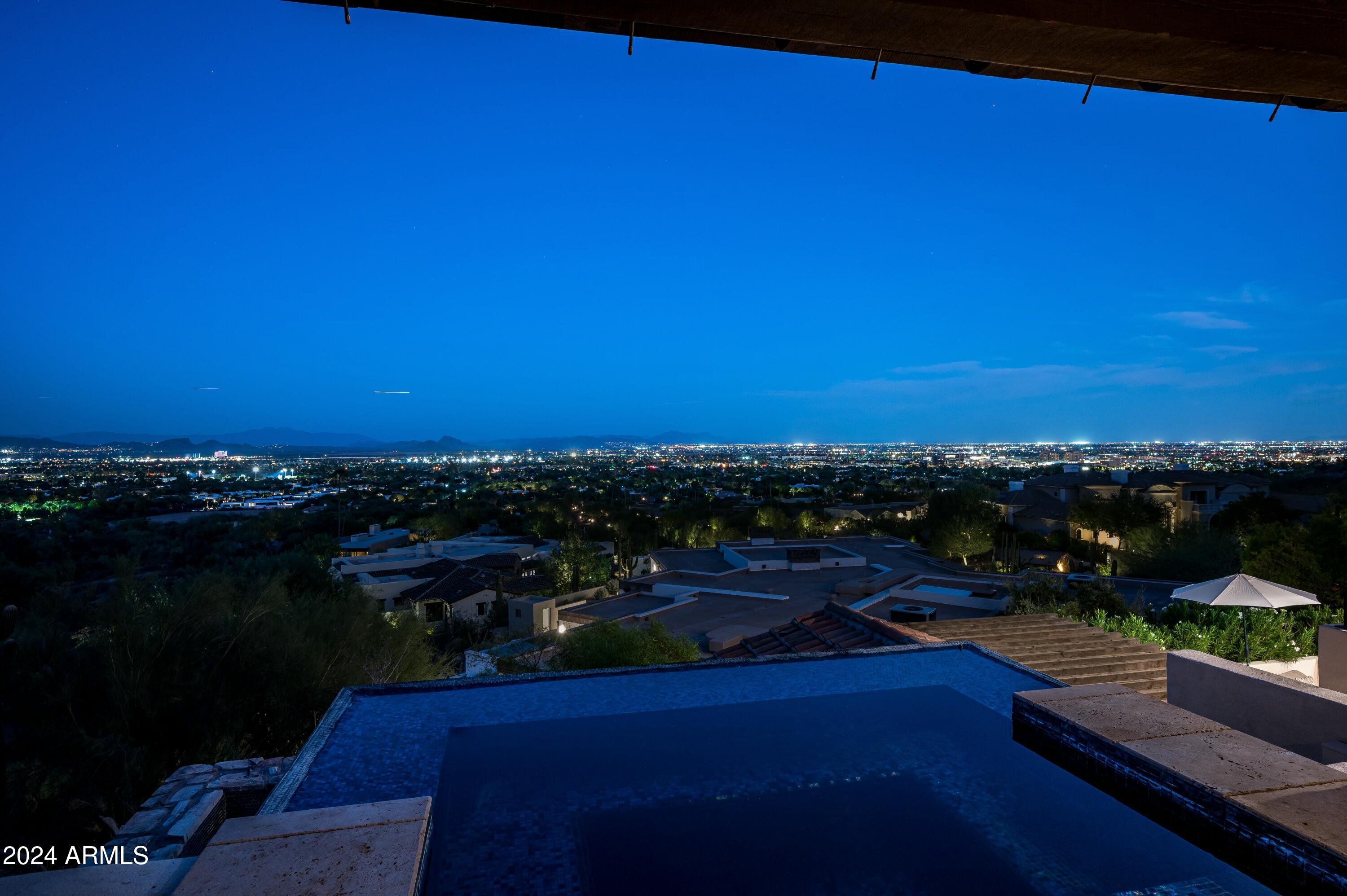 ROLLING HILLS HEIGHTS - Residential