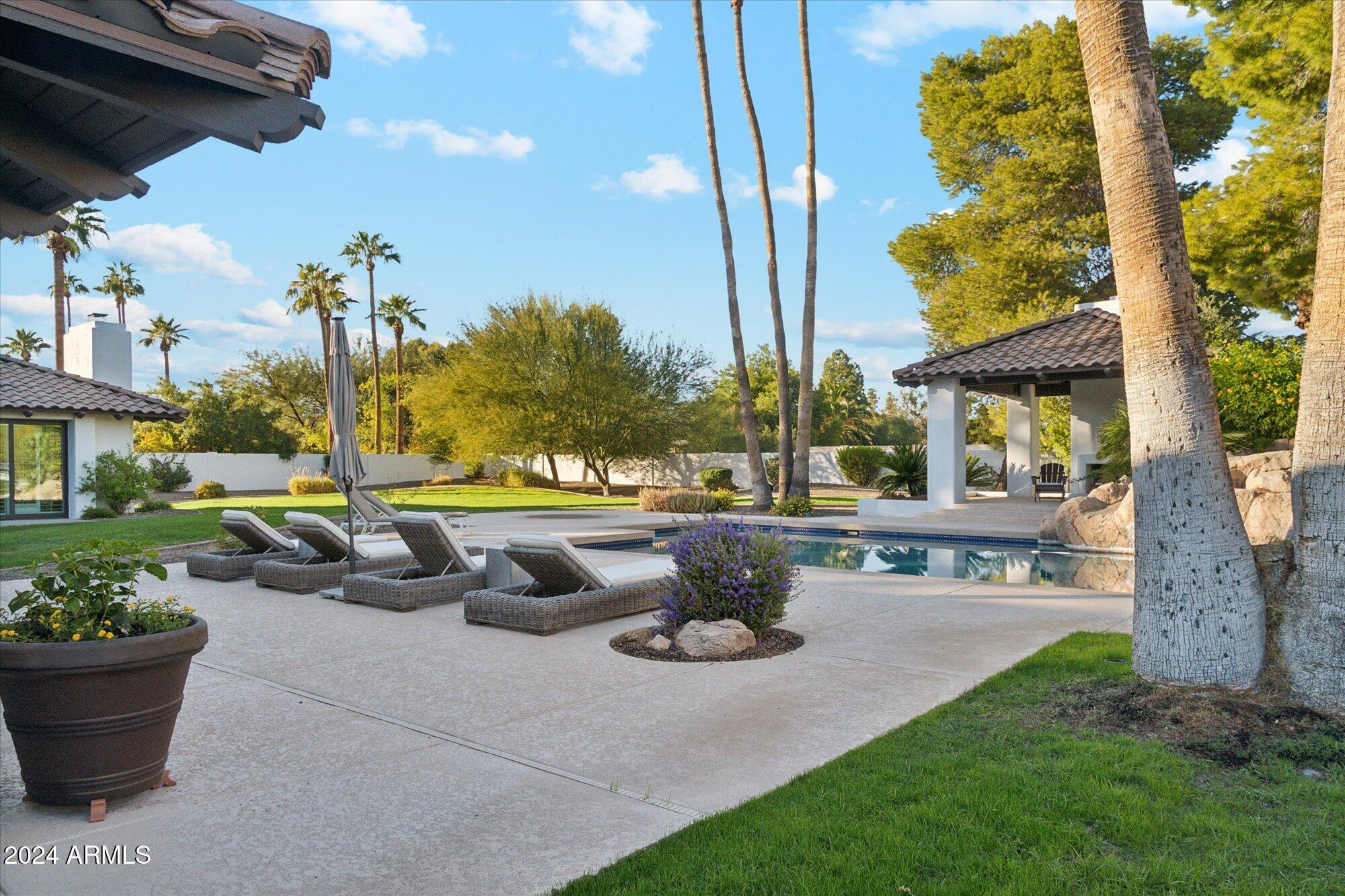 CAMELBACK COUNTRY ESTATES UNIT 2 - Residential