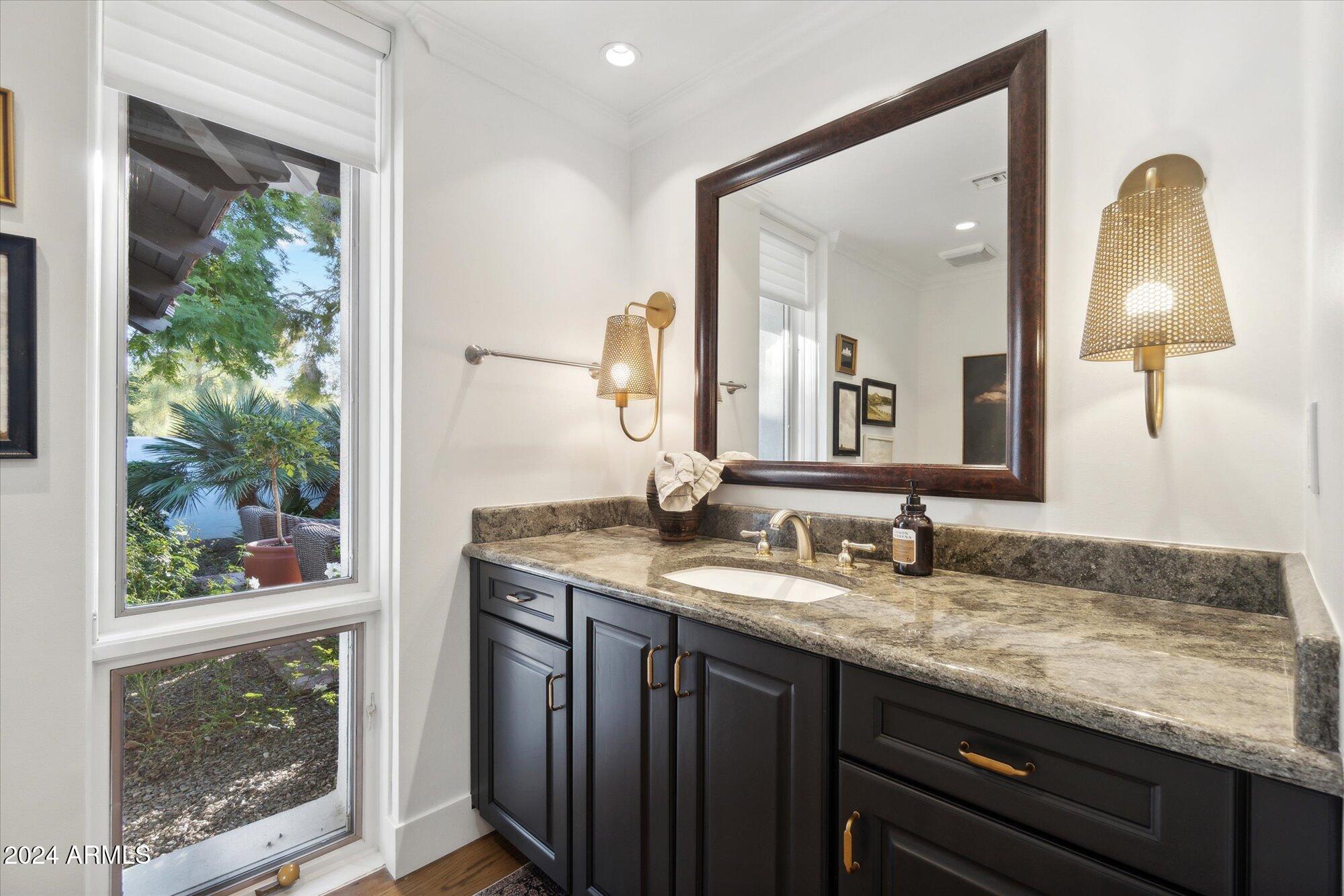 CAMELBACK COUNTRY ESTATES UNIT 2 - Residential
