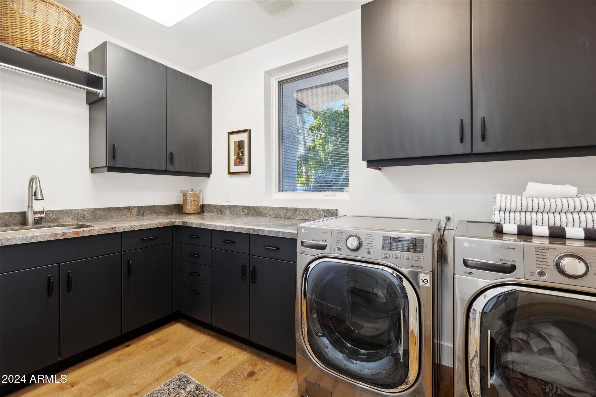 CAMELBACK COUNTRY ESTATES UNIT 2 - Residential