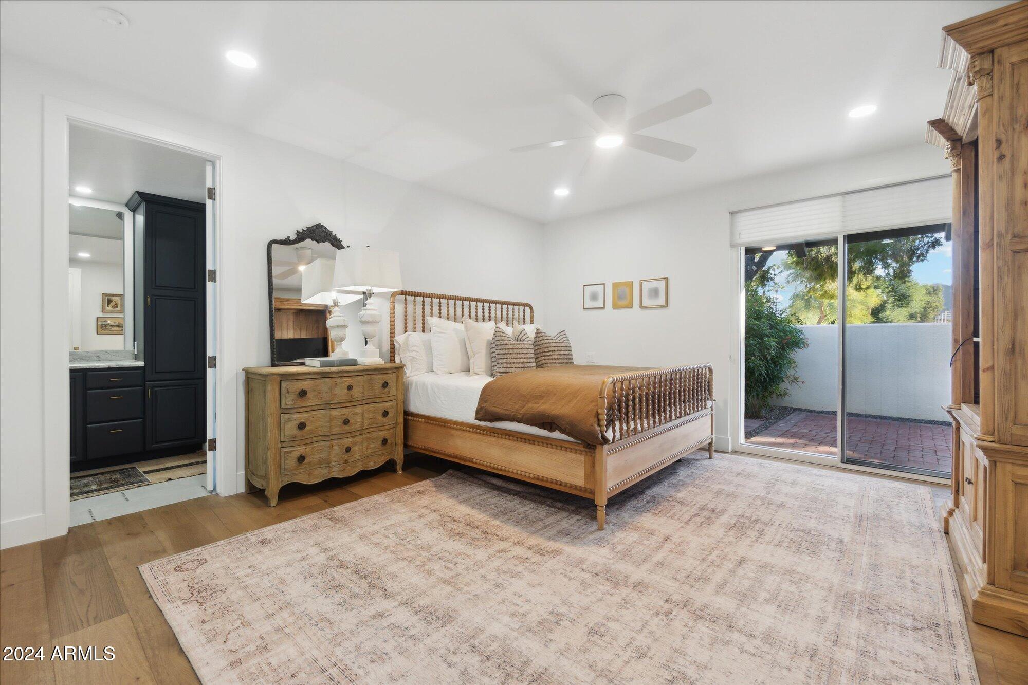CAMELBACK COUNTRY ESTATES UNIT 2 - Residential