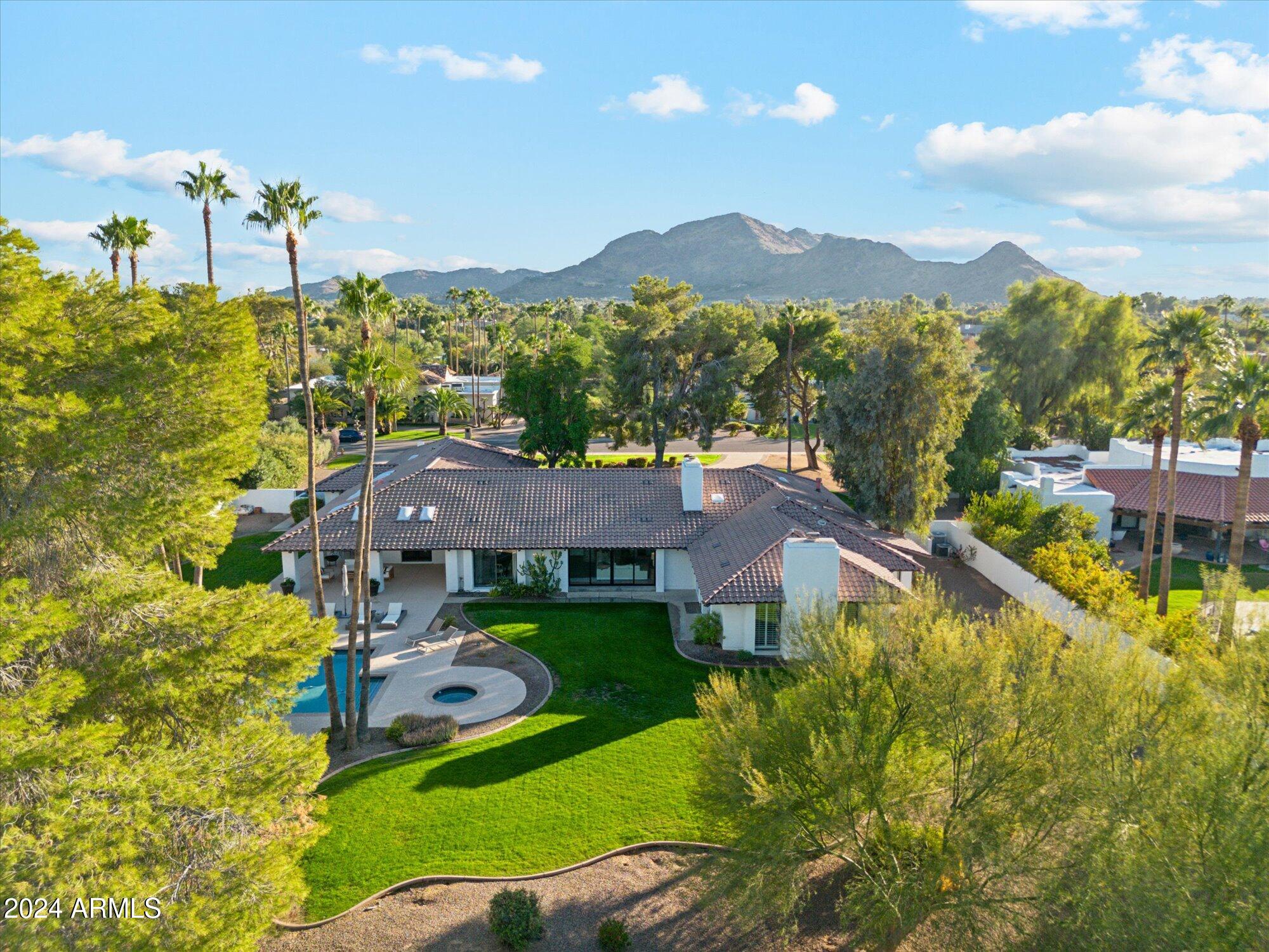 CAMELBACK COUNTRY ESTATES UNIT 2 - Residential