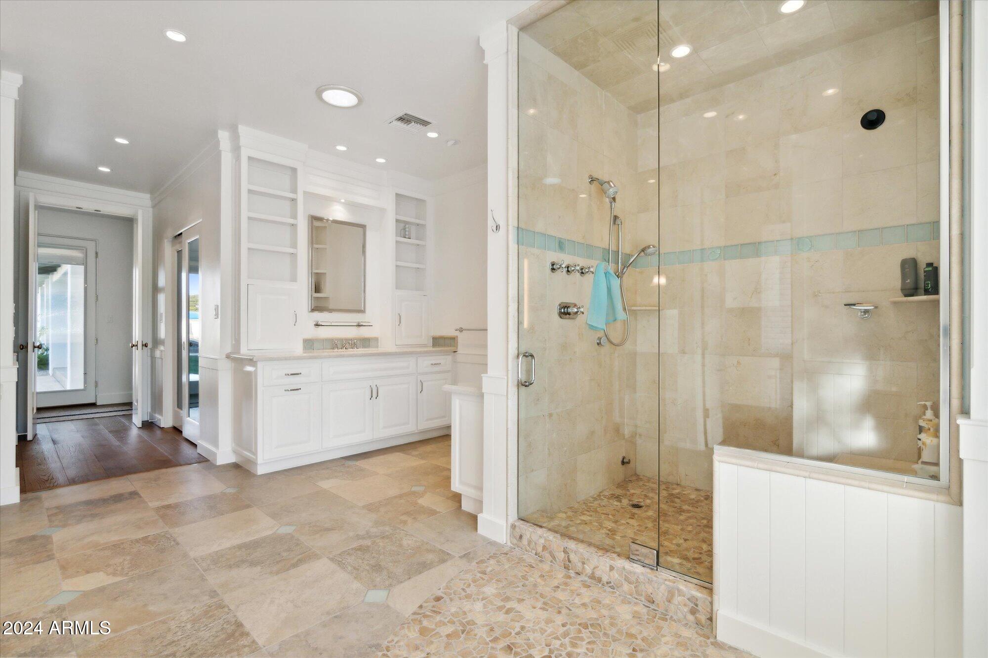 CAMELBACK COUNTRY ESTATES UNIT 2 - Residential
