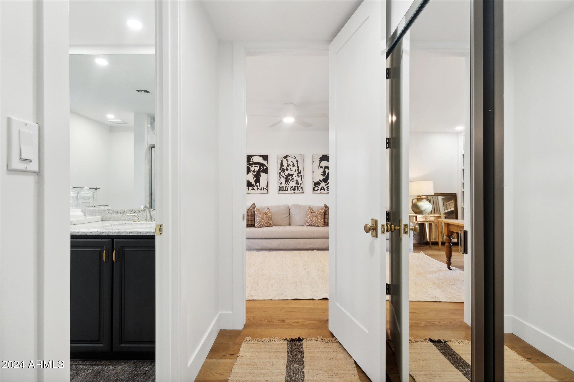 CAMELBACK COUNTRY ESTATES UNIT 2 - Residential