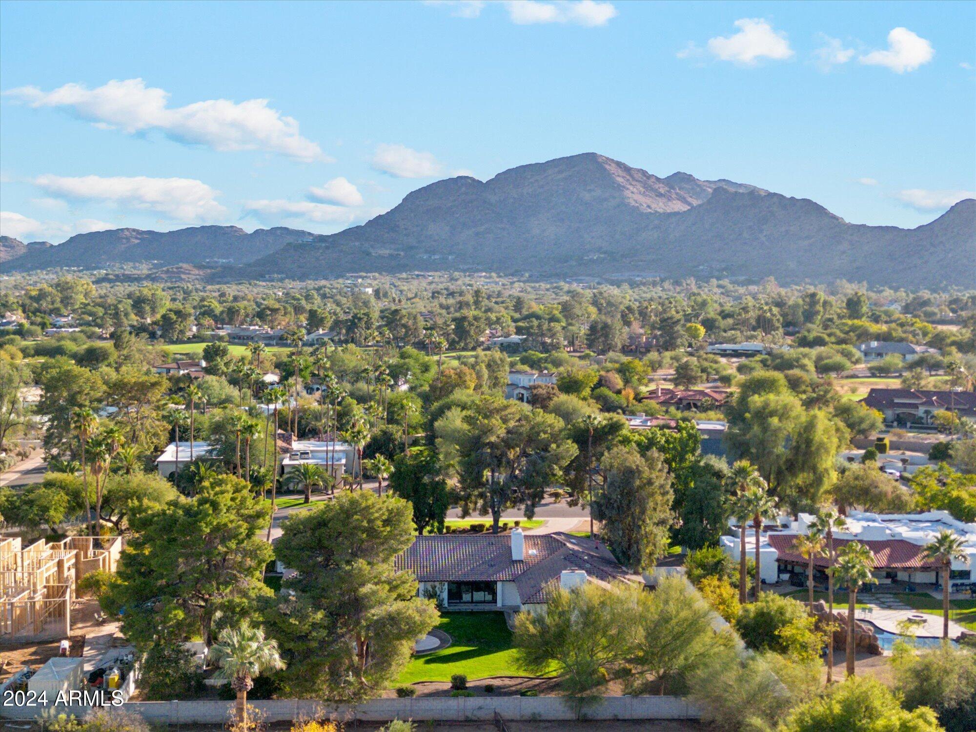 CAMELBACK COUNTRY ESTATES UNIT 2 - Residential