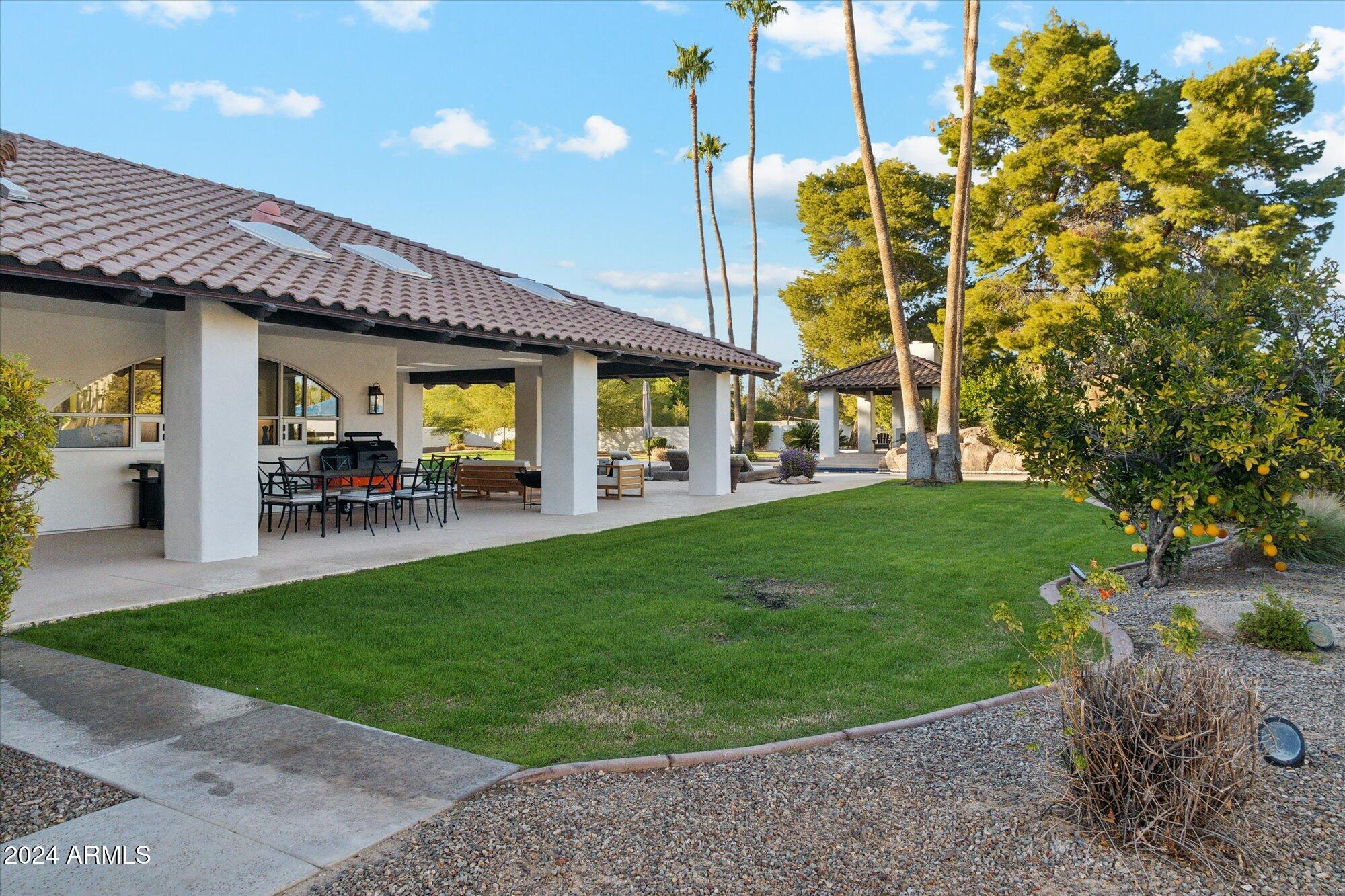 CAMELBACK COUNTRY ESTATES UNIT 2 - Residential