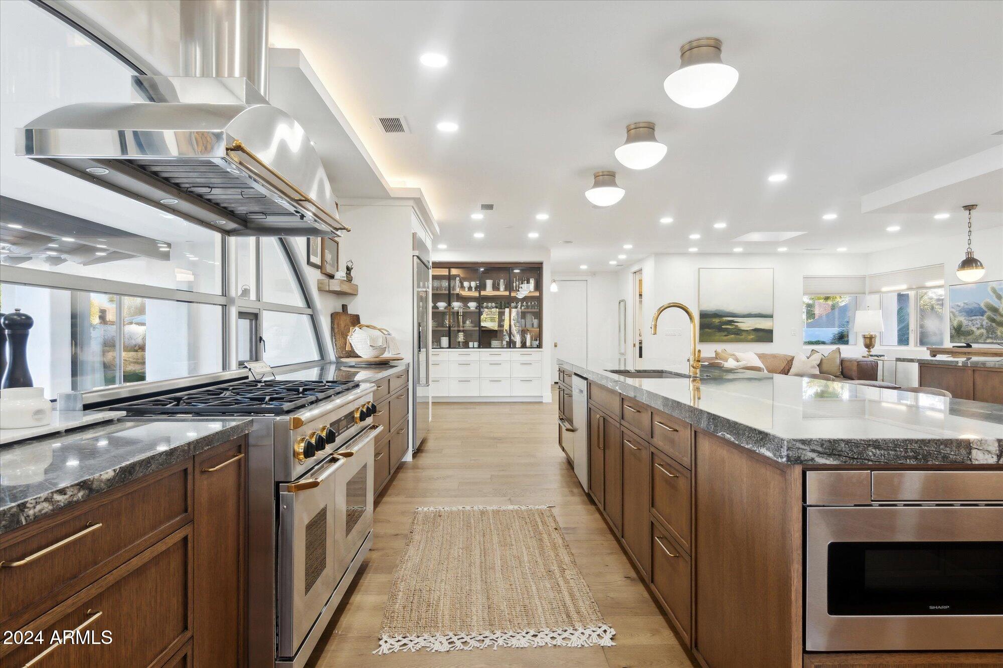 CAMELBACK COUNTRY ESTATES UNIT 2 - Residential