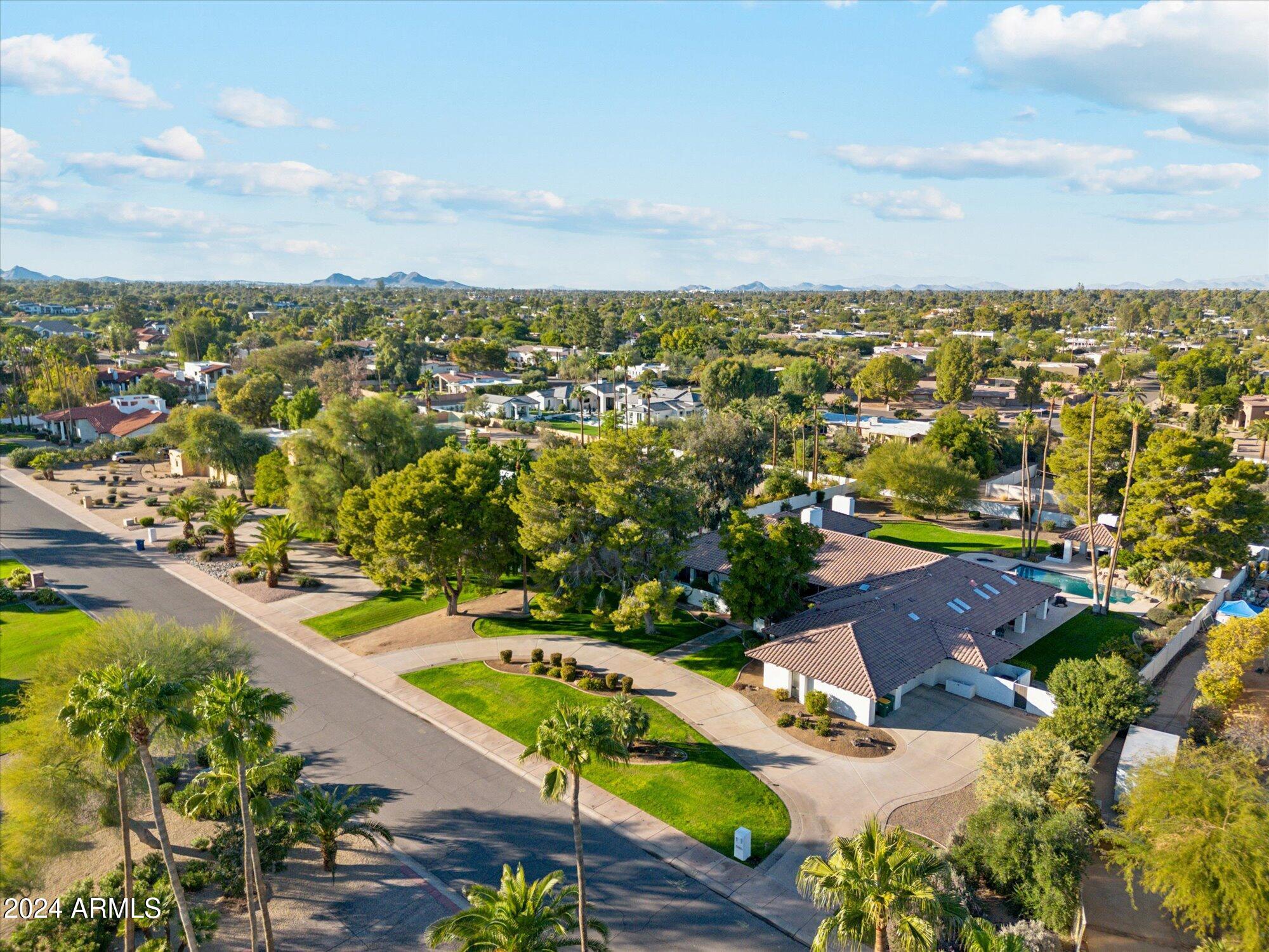 CAMELBACK COUNTRY ESTATES UNIT 2 - Residential