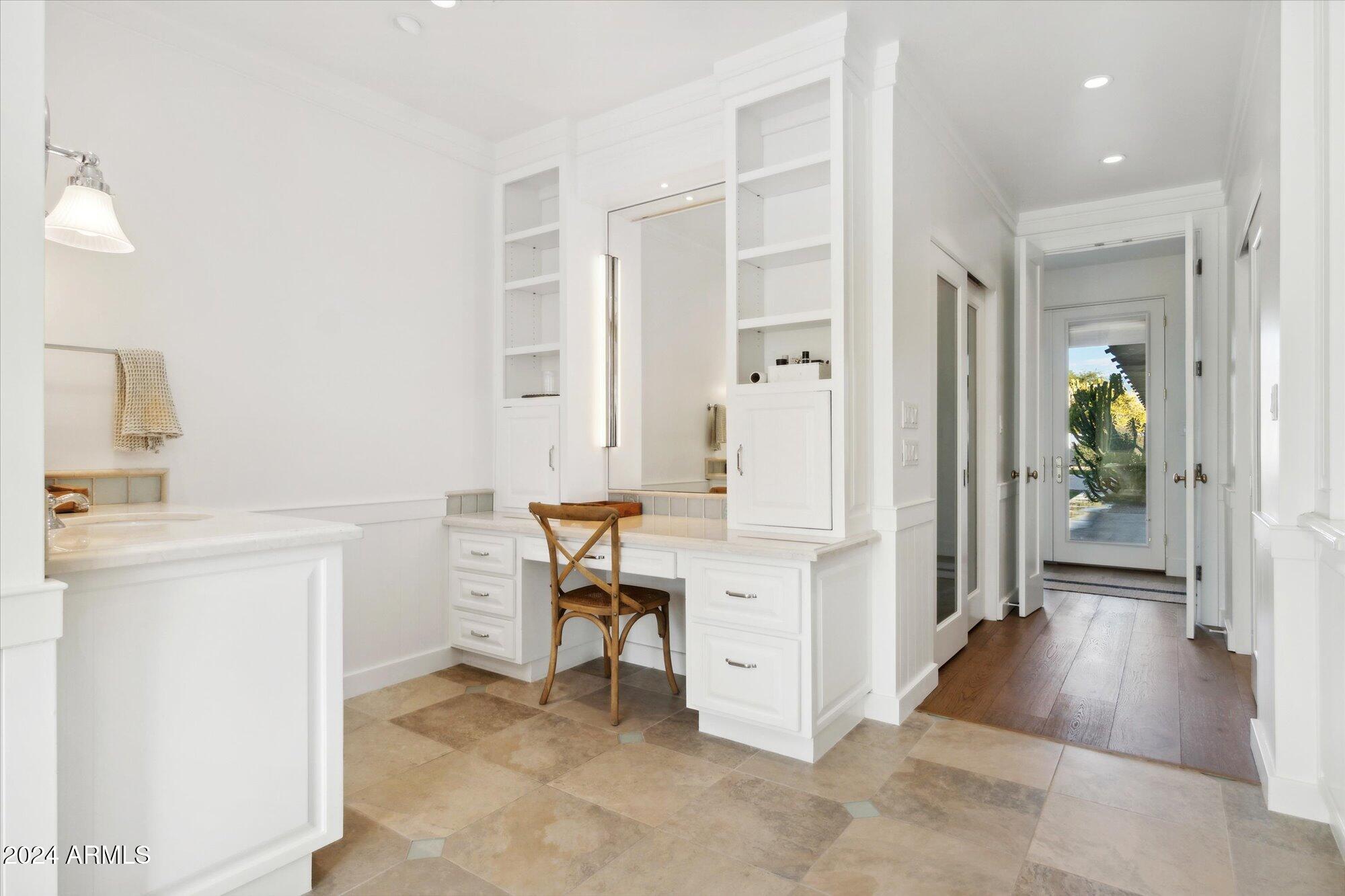 CAMELBACK COUNTRY ESTATES UNIT 2 - Residential