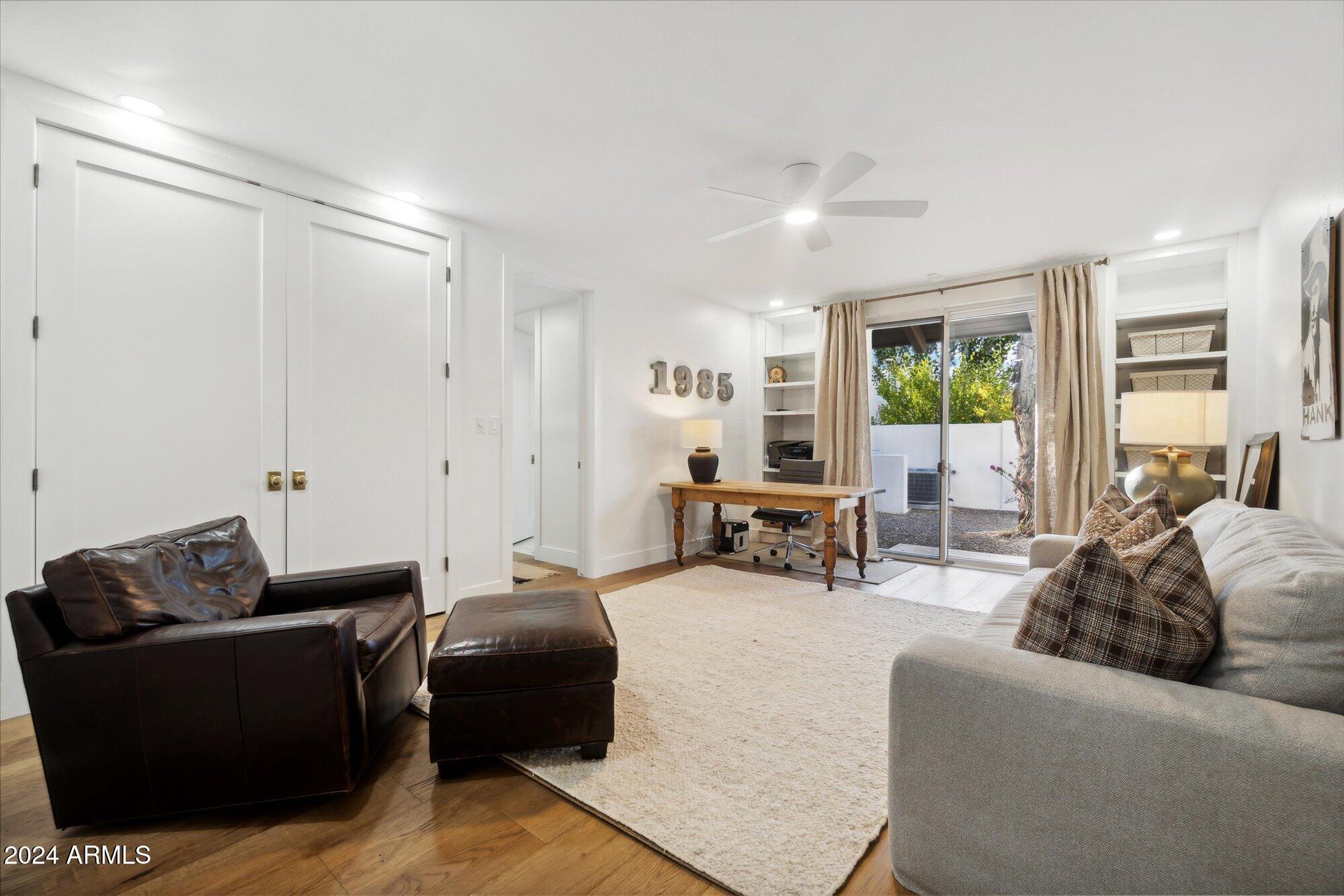 CAMELBACK COUNTRY ESTATES UNIT 2 - Residential