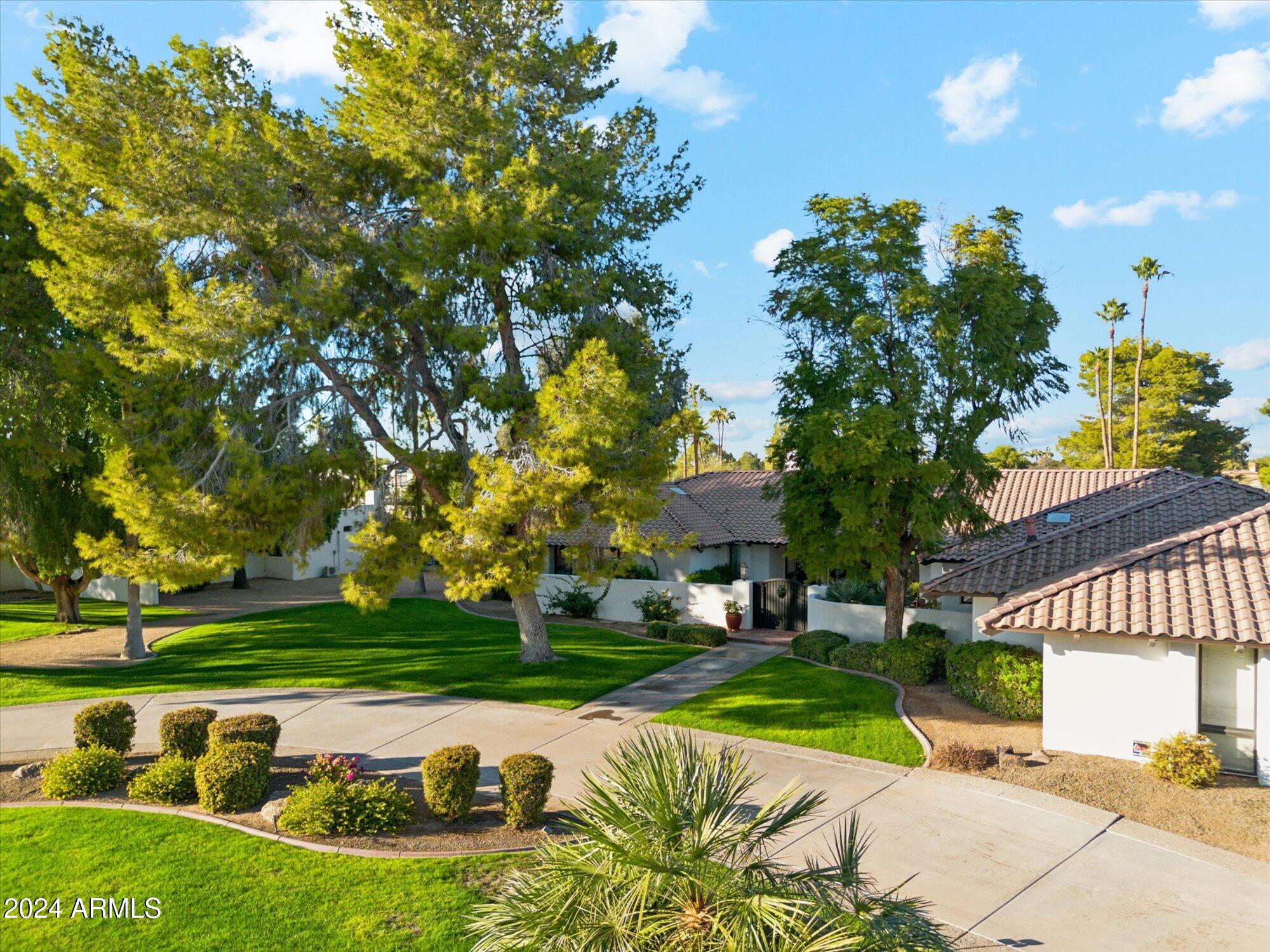 CAMELBACK COUNTRY ESTATES UNIT 2 - Residential