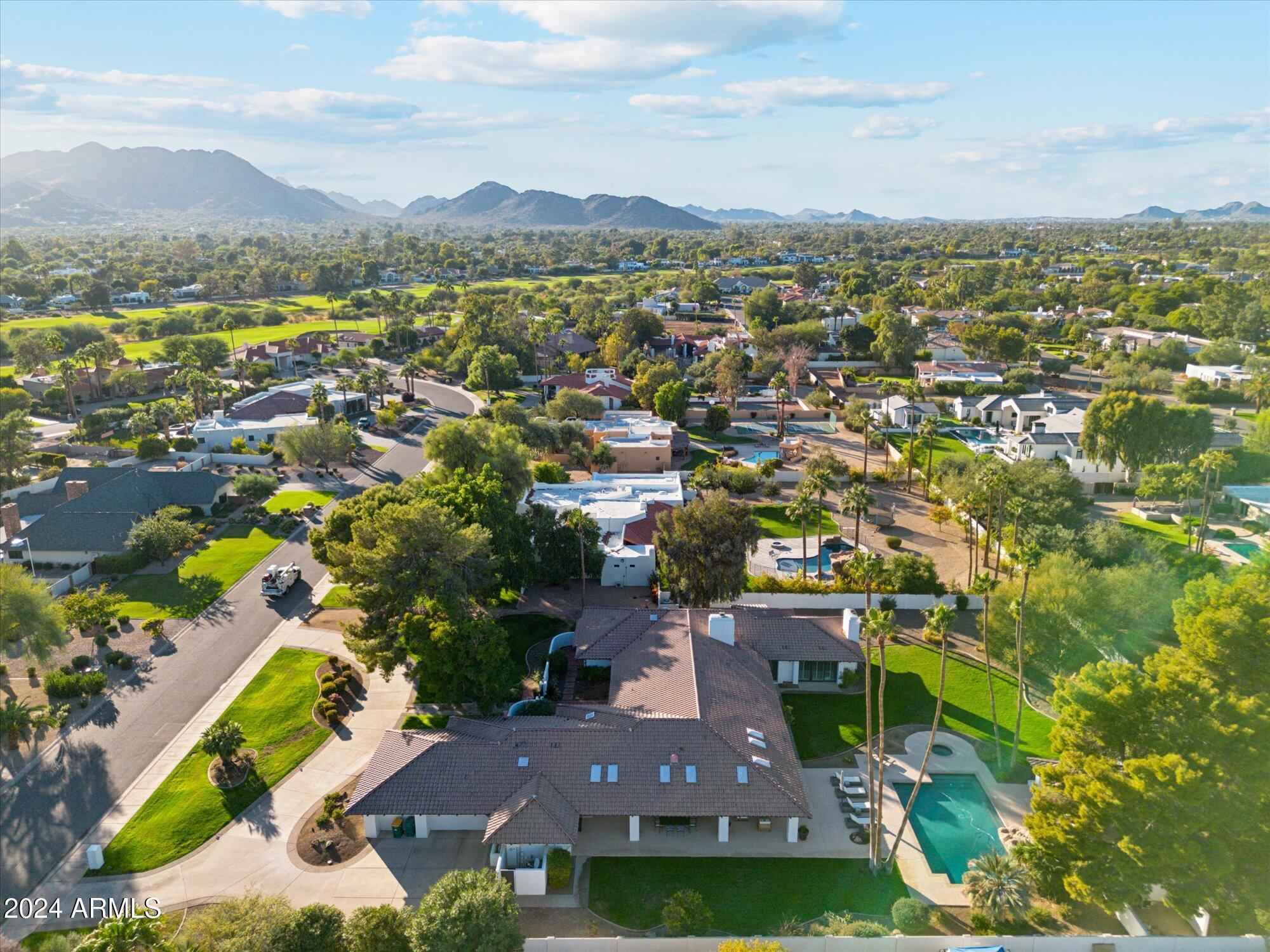 CAMELBACK COUNTRY ESTATES UNIT 2 - Residential
