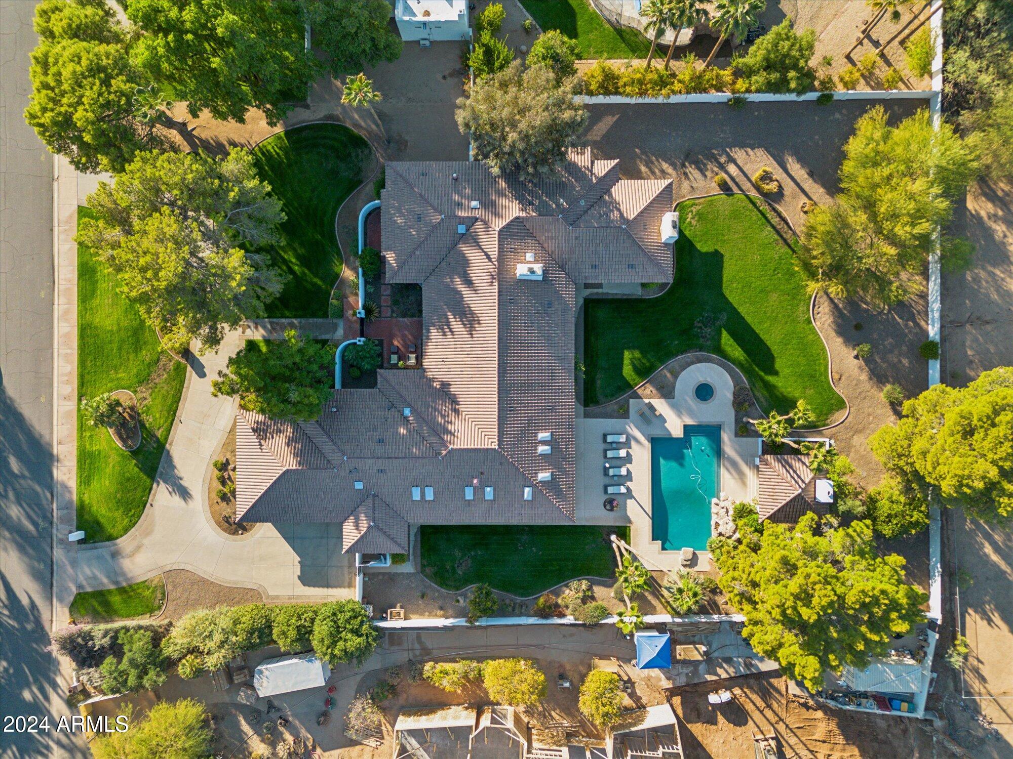 CAMELBACK COUNTRY ESTATES UNIT 2 - Residential