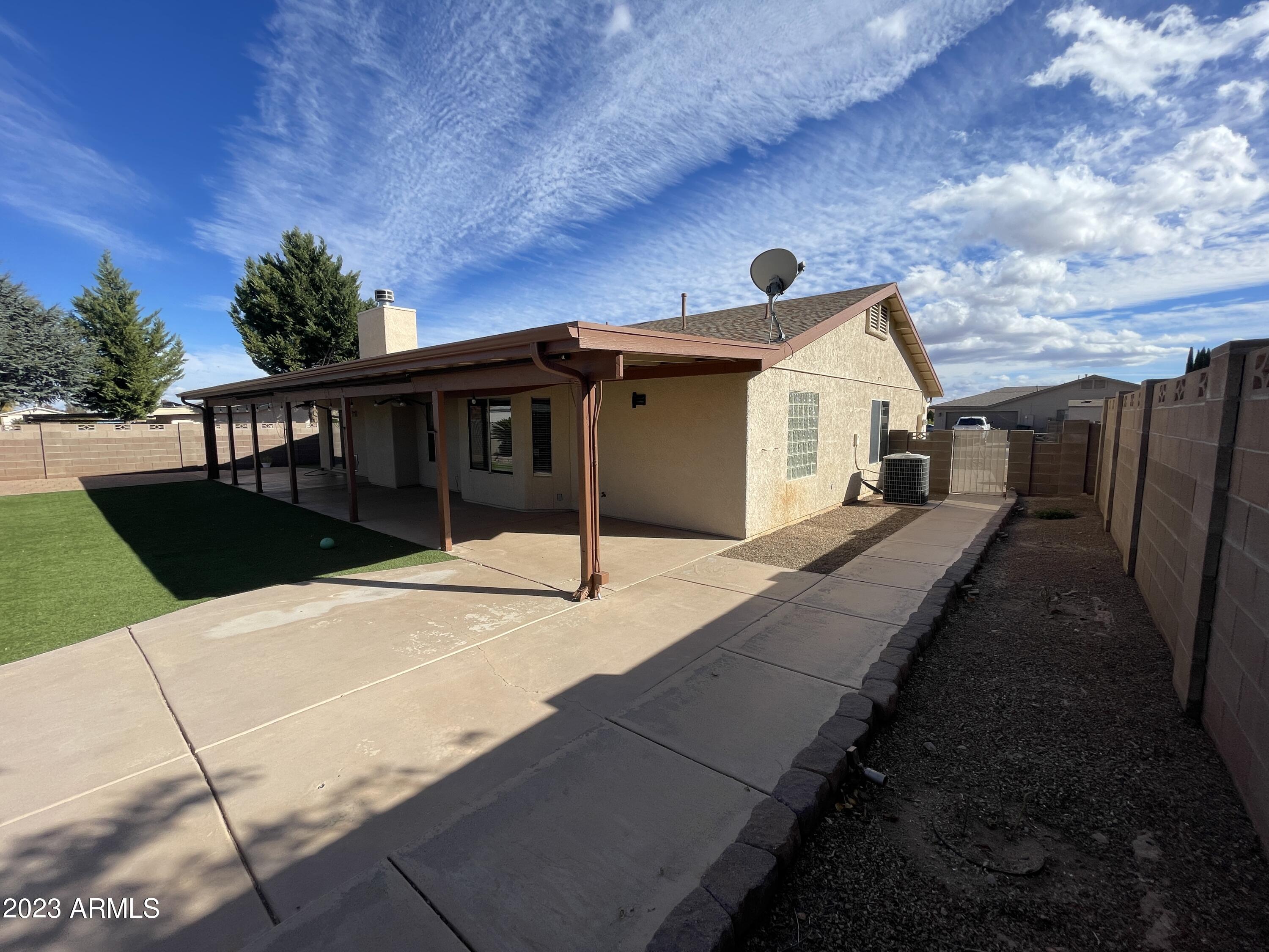 MOUNTAIN RIDGE PHASE 4 - Residential Lease