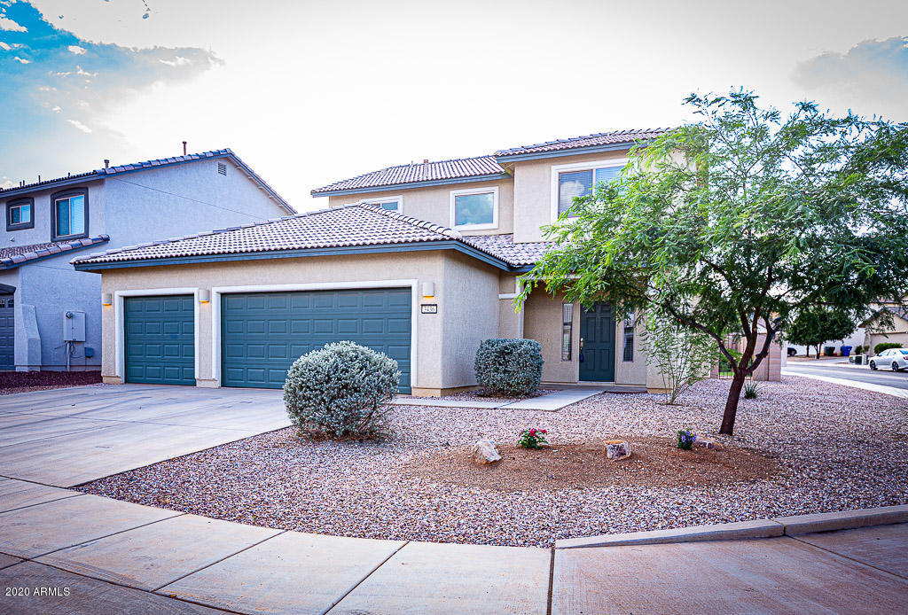 Beautiful 4 bedroom 3 full bath home on a corner lot full of upgrades in the desirable Holiday Retreat! Kitchen boasts elite appliance suite and a walk in pantry. Upgraded cabinetry and granite throughout the kitchen, bathrooms, and wet bar. One of the only homes with a 3 car garage! Perfectly landscaped backyard with sprinkler system and drip system in raised garden. Community offers resort style living. Call today for your private showing of this impeccable home!