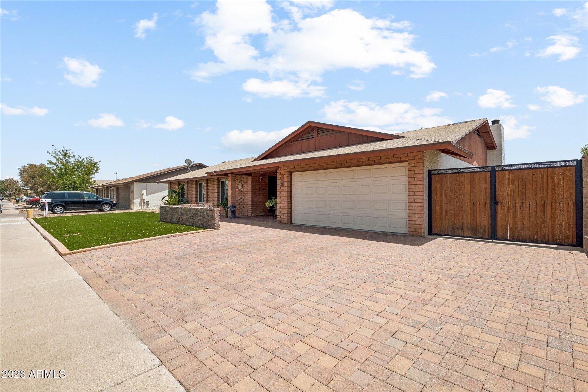 ROADRUNNER ESTATES WEST UNIT 3 LOTS 213 THRU 365 - Residential