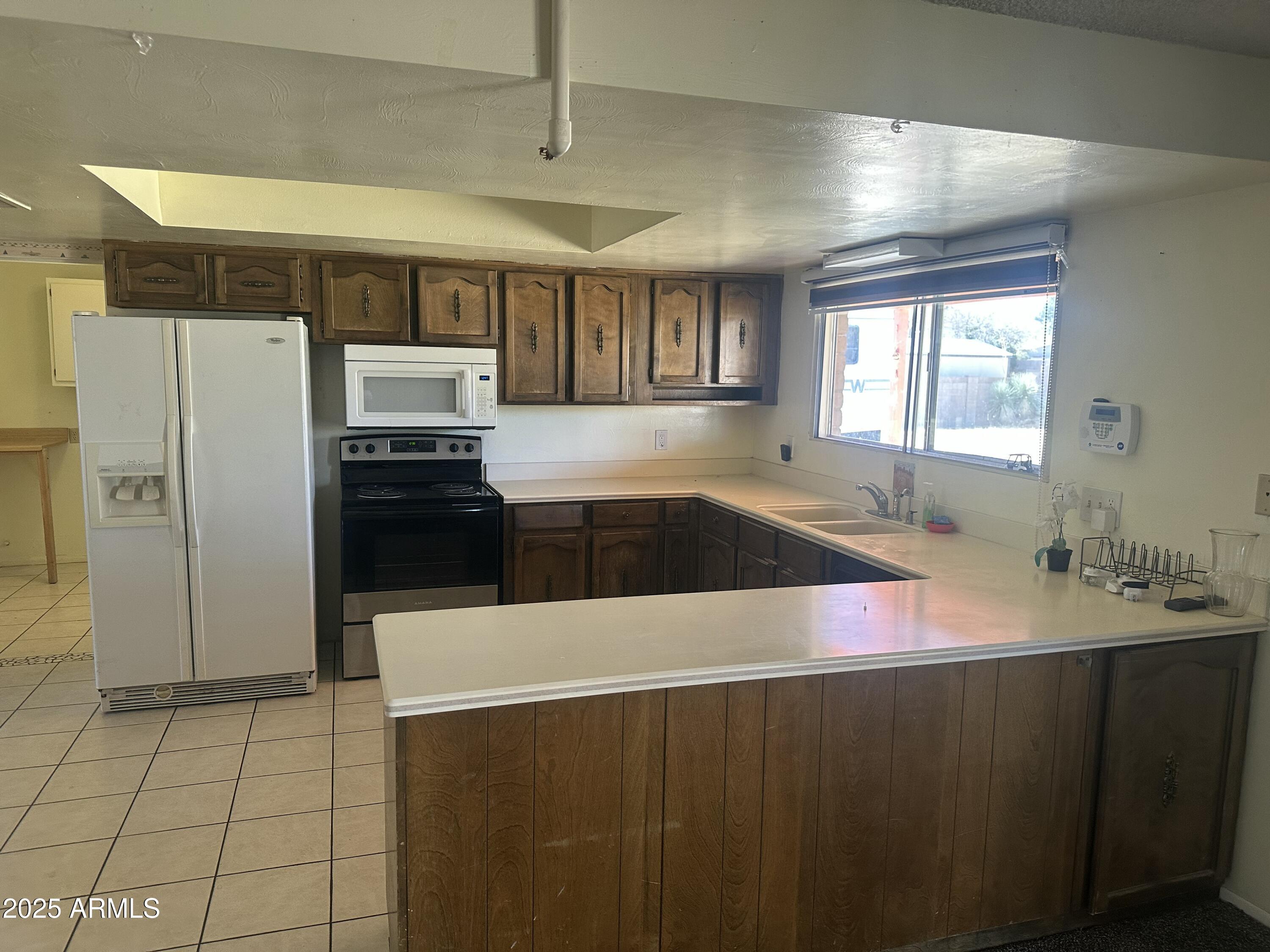 TOWN & COUNTRY ESTATES 2 - Residential