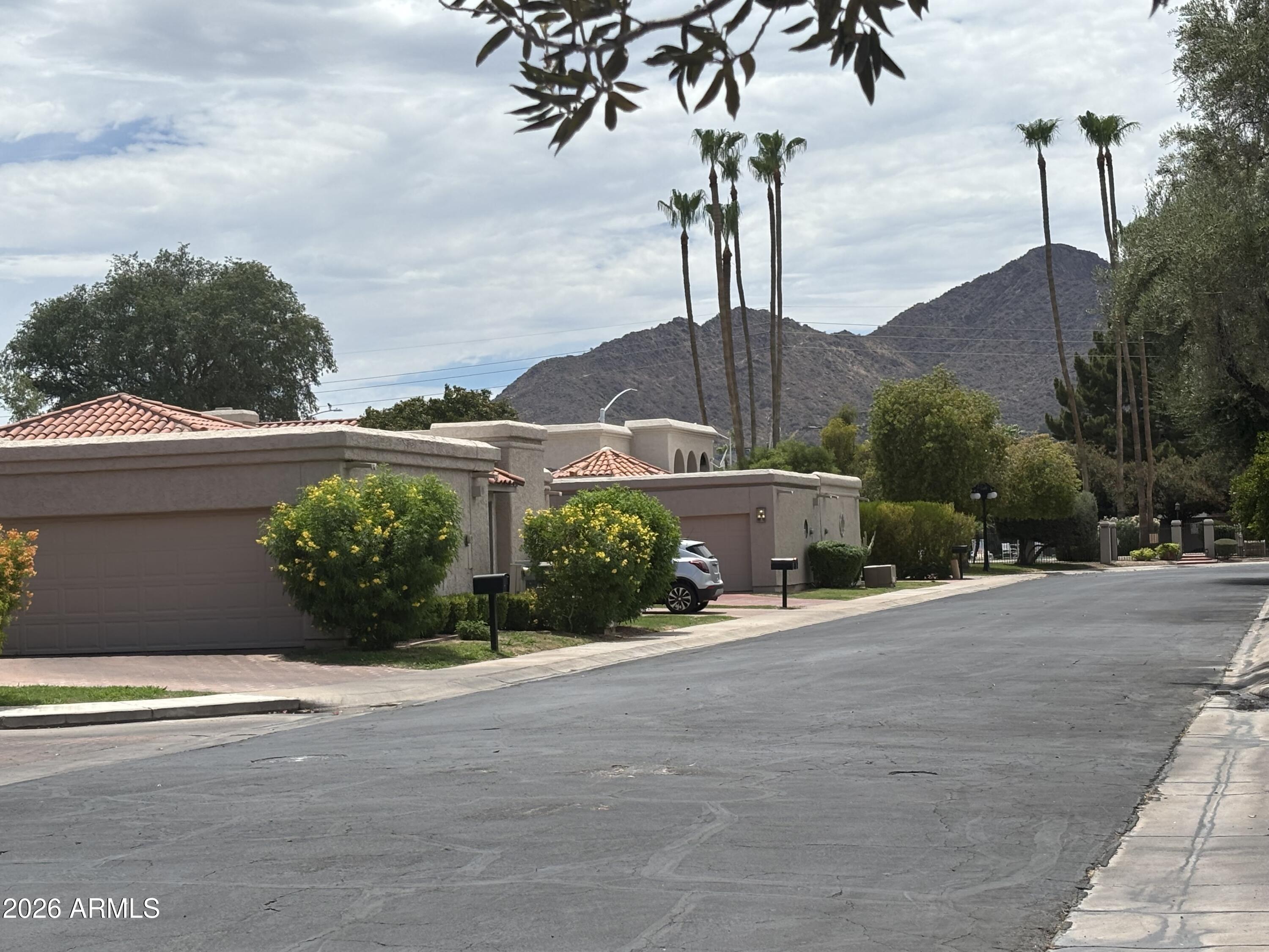 LA JOLLA BLANCA - Residential Lease