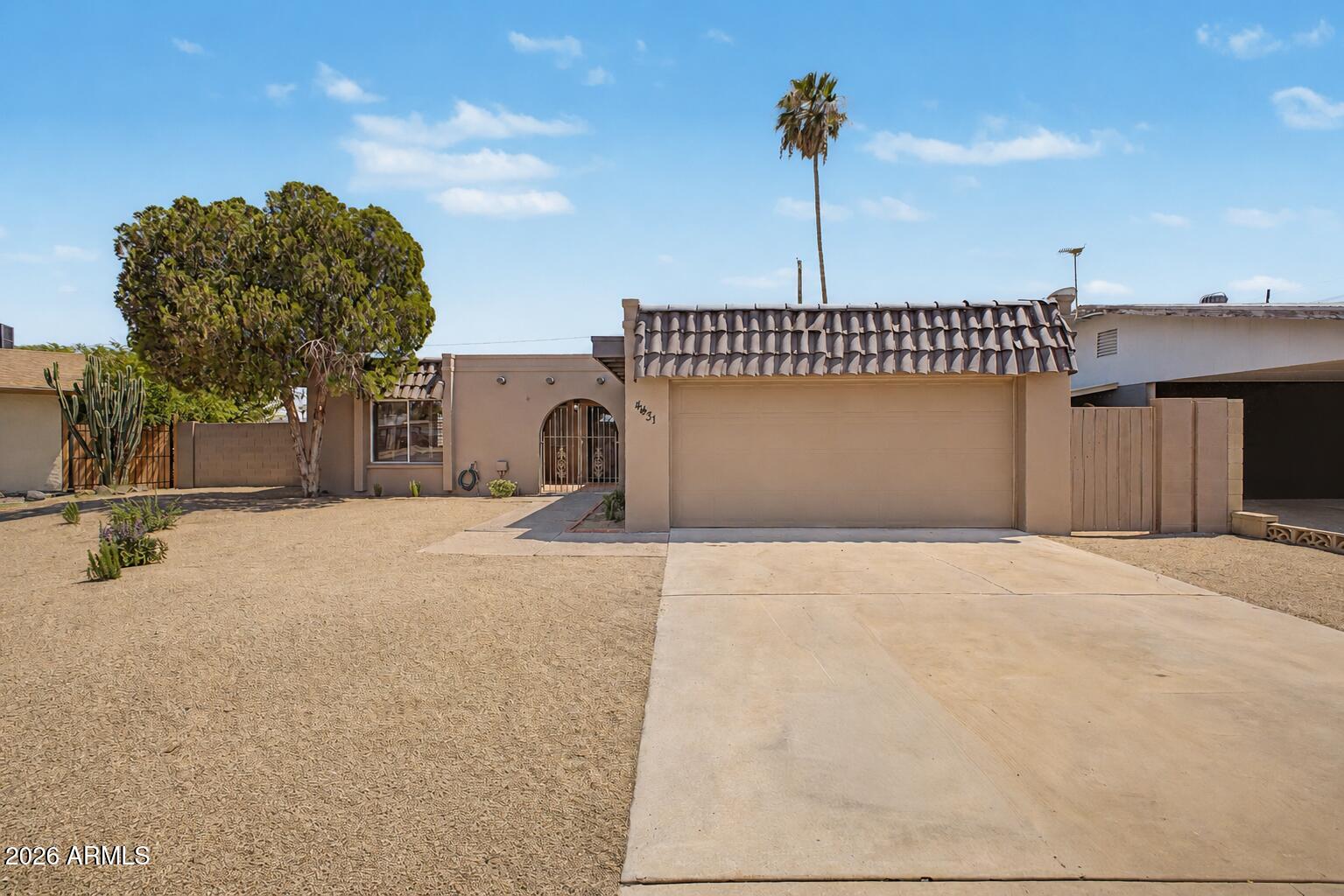 DEB LIN CIRCLE - Residential