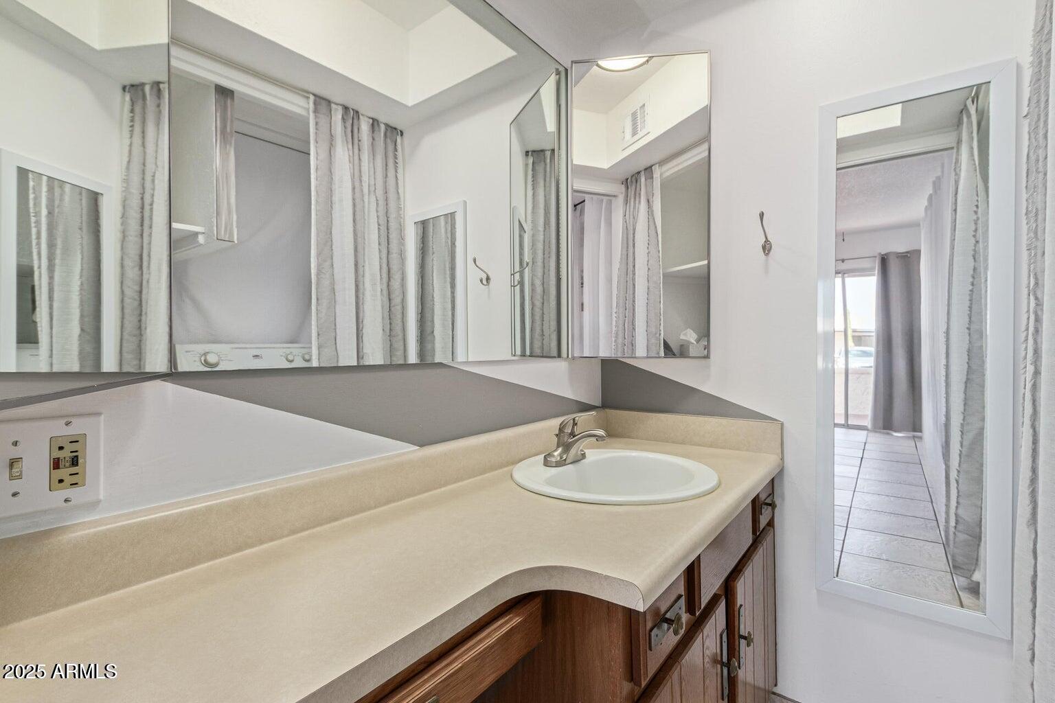 CASITA HERMOSA - Residential