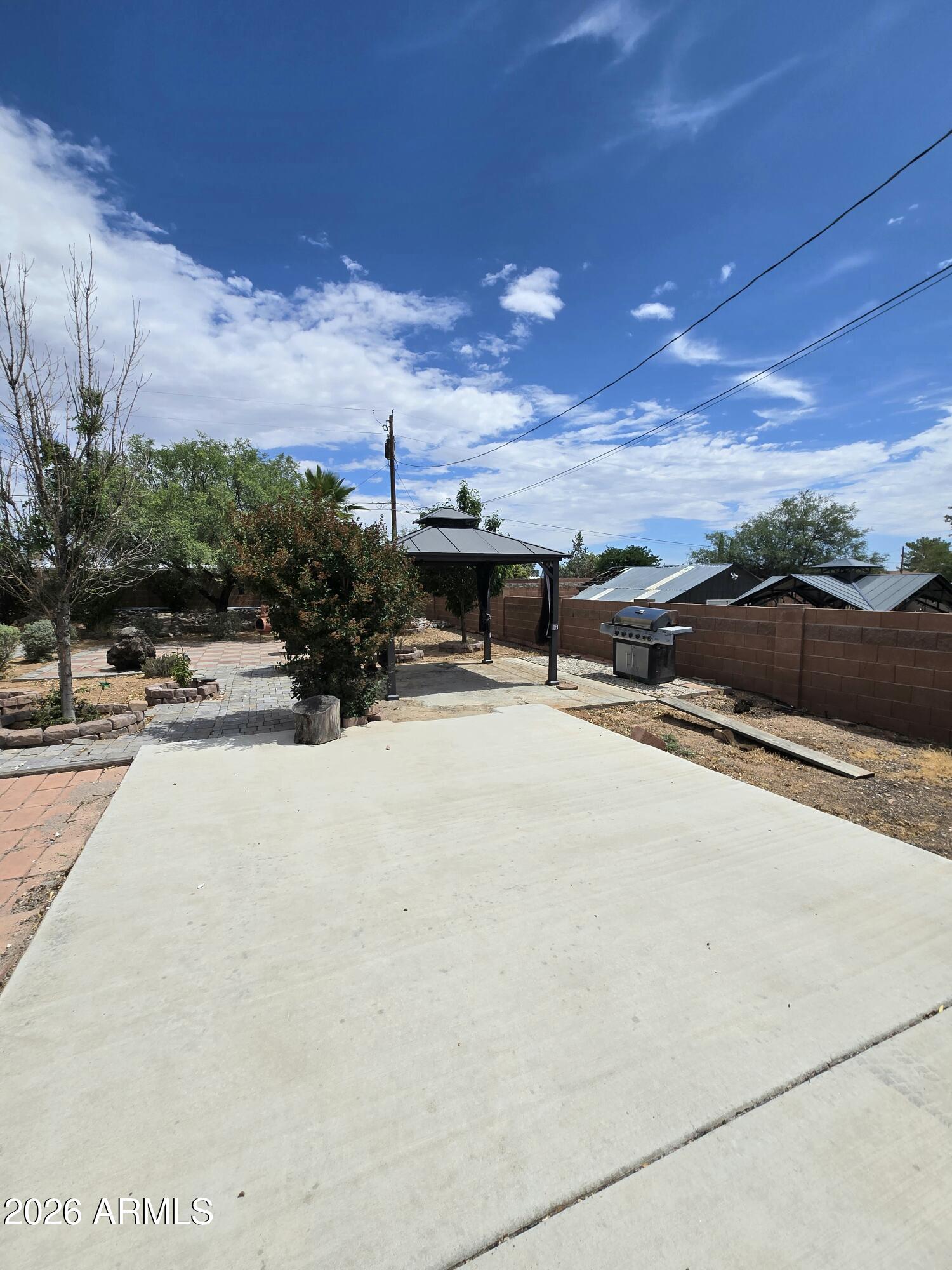 VILLAGE MEADOWS ESTATES - Residential