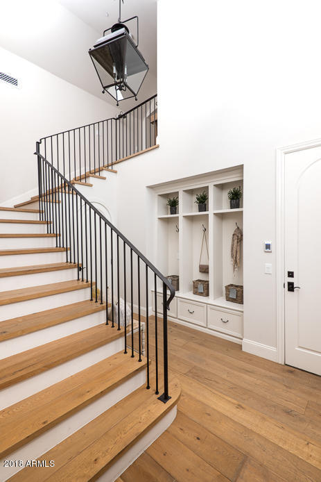 Lafayette Villa 2 - Residential