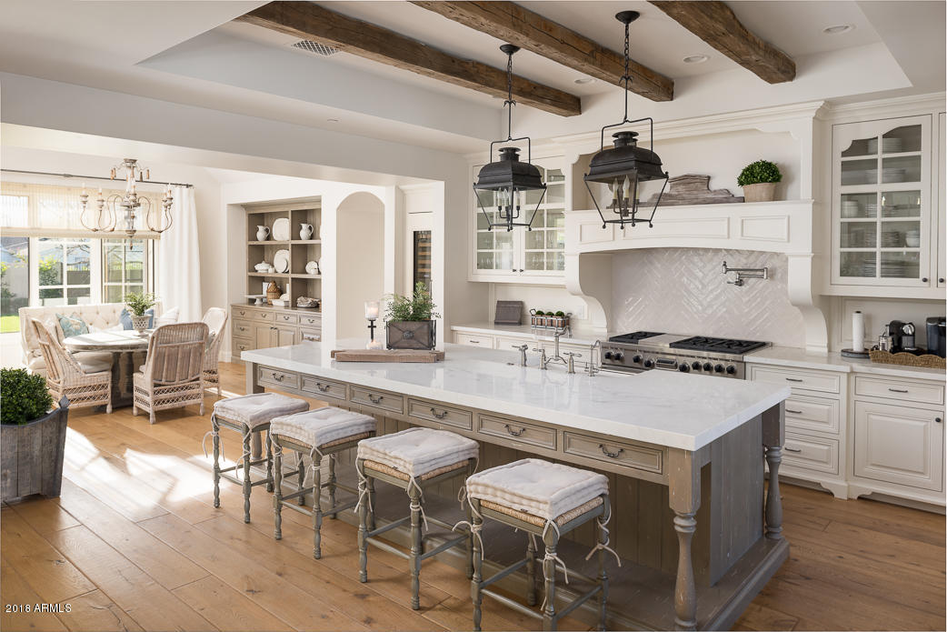 Lafayette Villa 2 - Residential