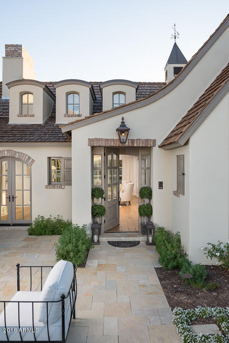 Lafayette Villa 2 - Residential