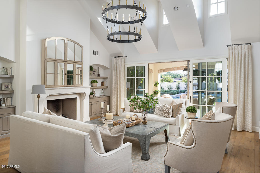 Lafayette Villa 2 - Residential