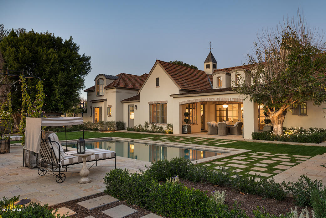 Lafayette Villa 2 - Residential