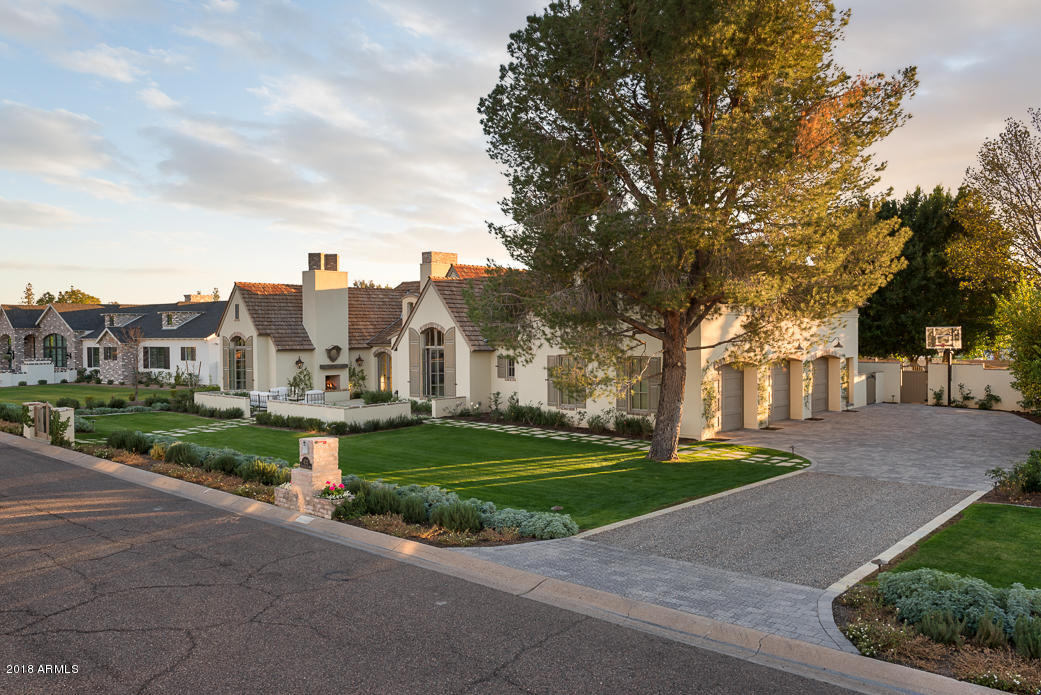 Lafayette Villa 2 - Residential