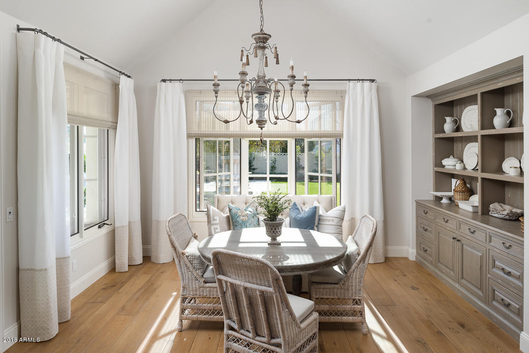 Lafayette Villa 2 - Residential