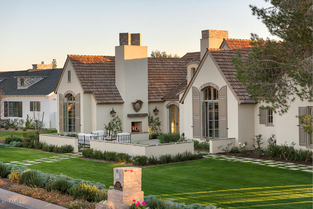 Lafayette Villa 2 - Residential
