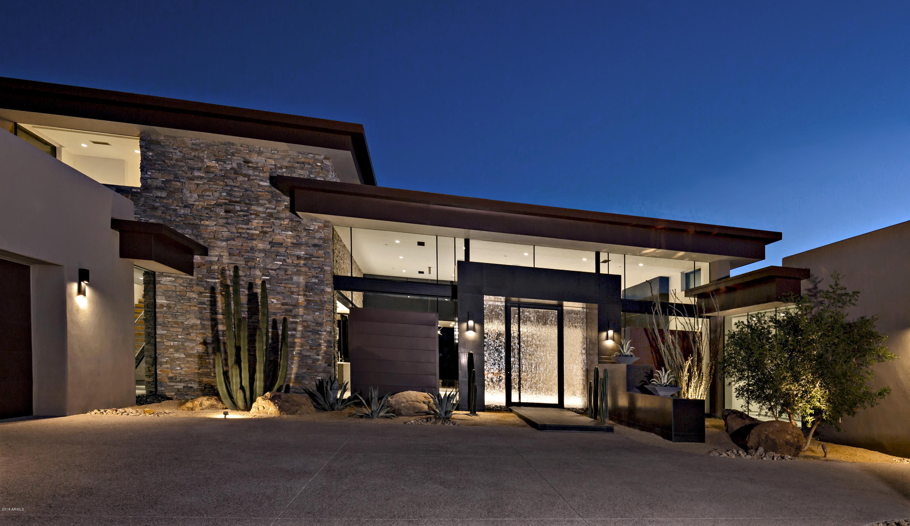 ESTANCIA - Residential