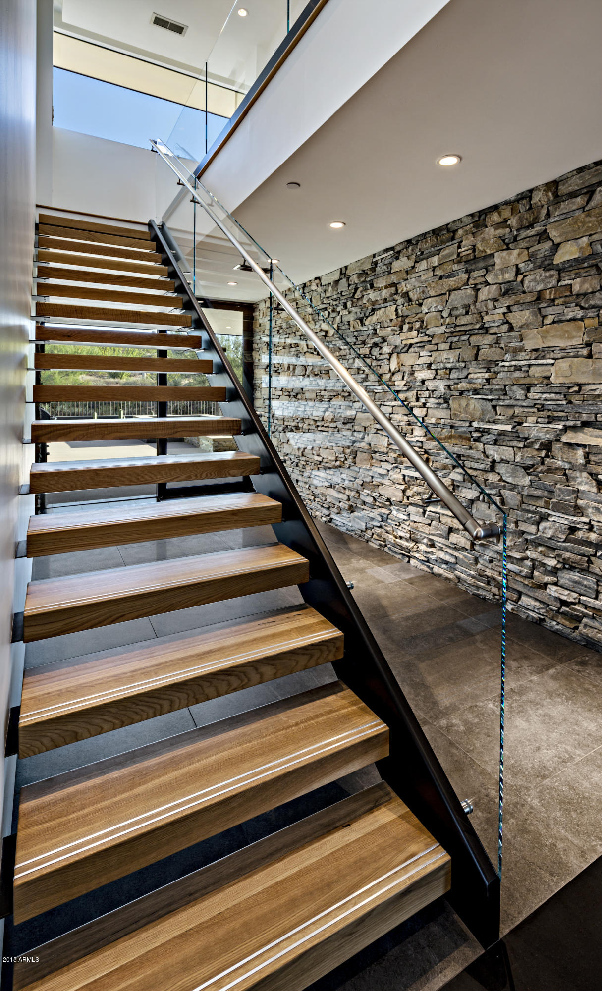 ESTANCIA - Residential