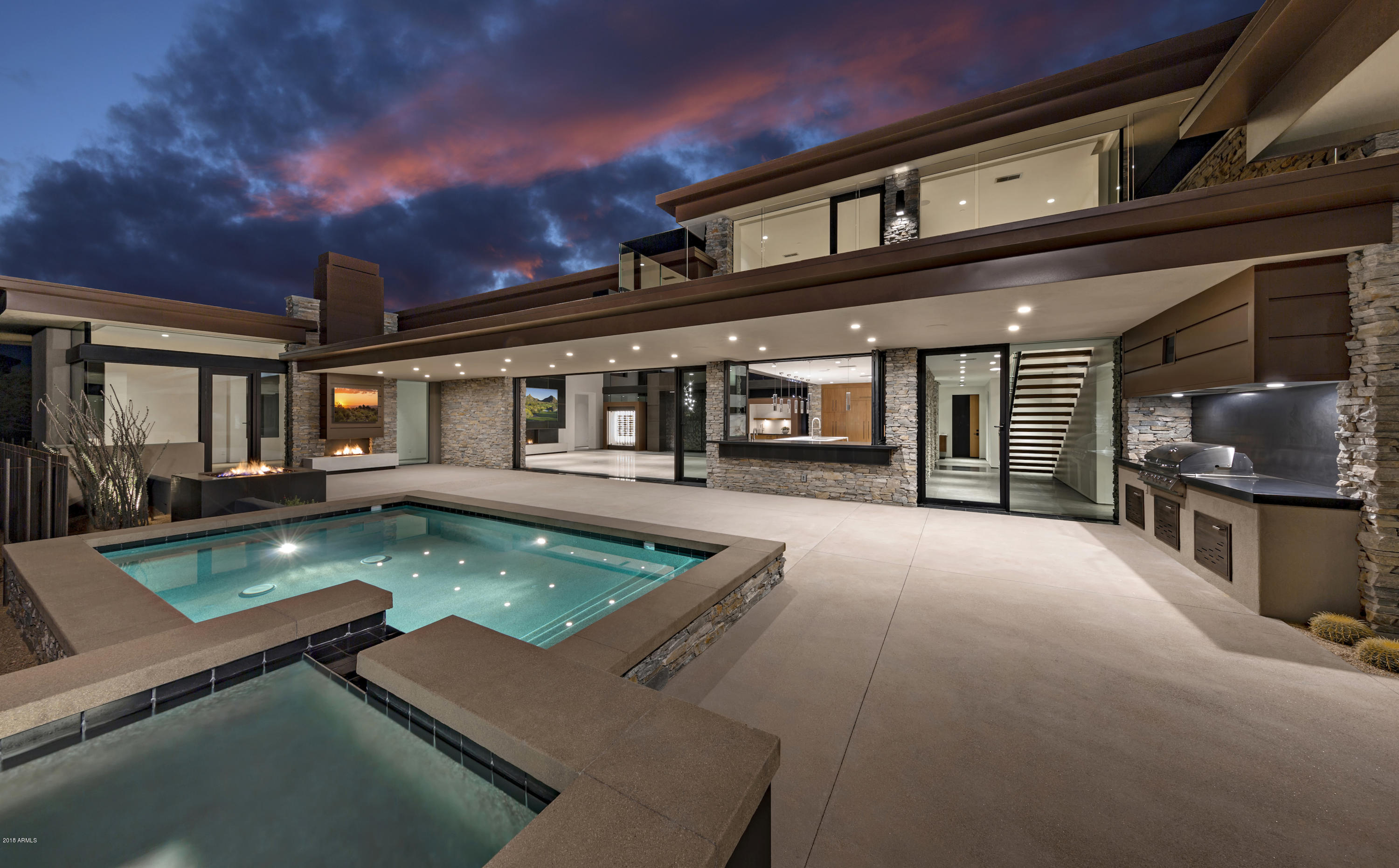 ESTANCIA - Residential