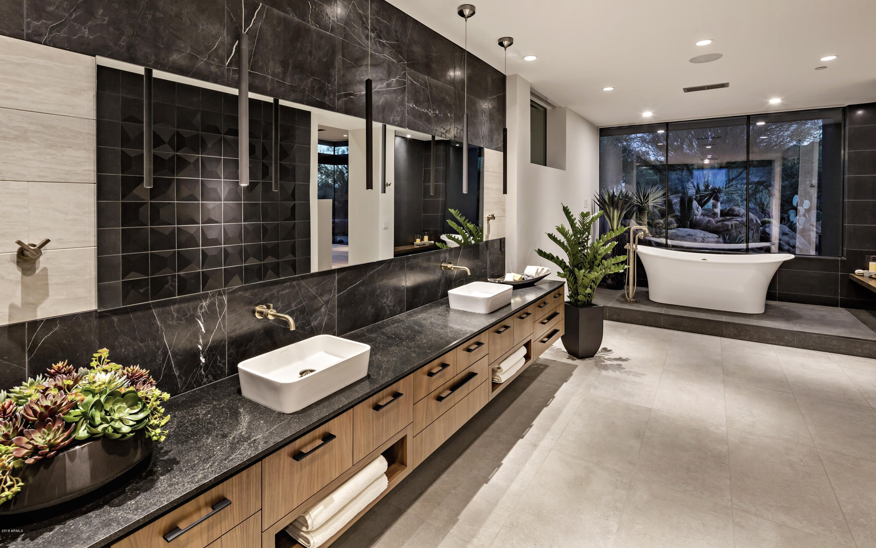 ESTANCIA - Residential