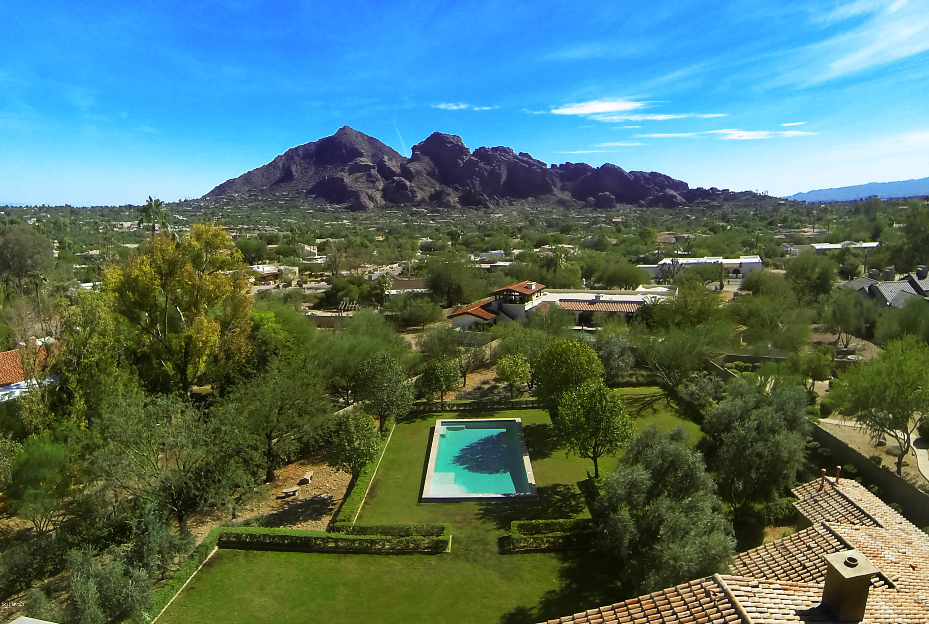 LAS CASAS ESCONDIDAS - Residential