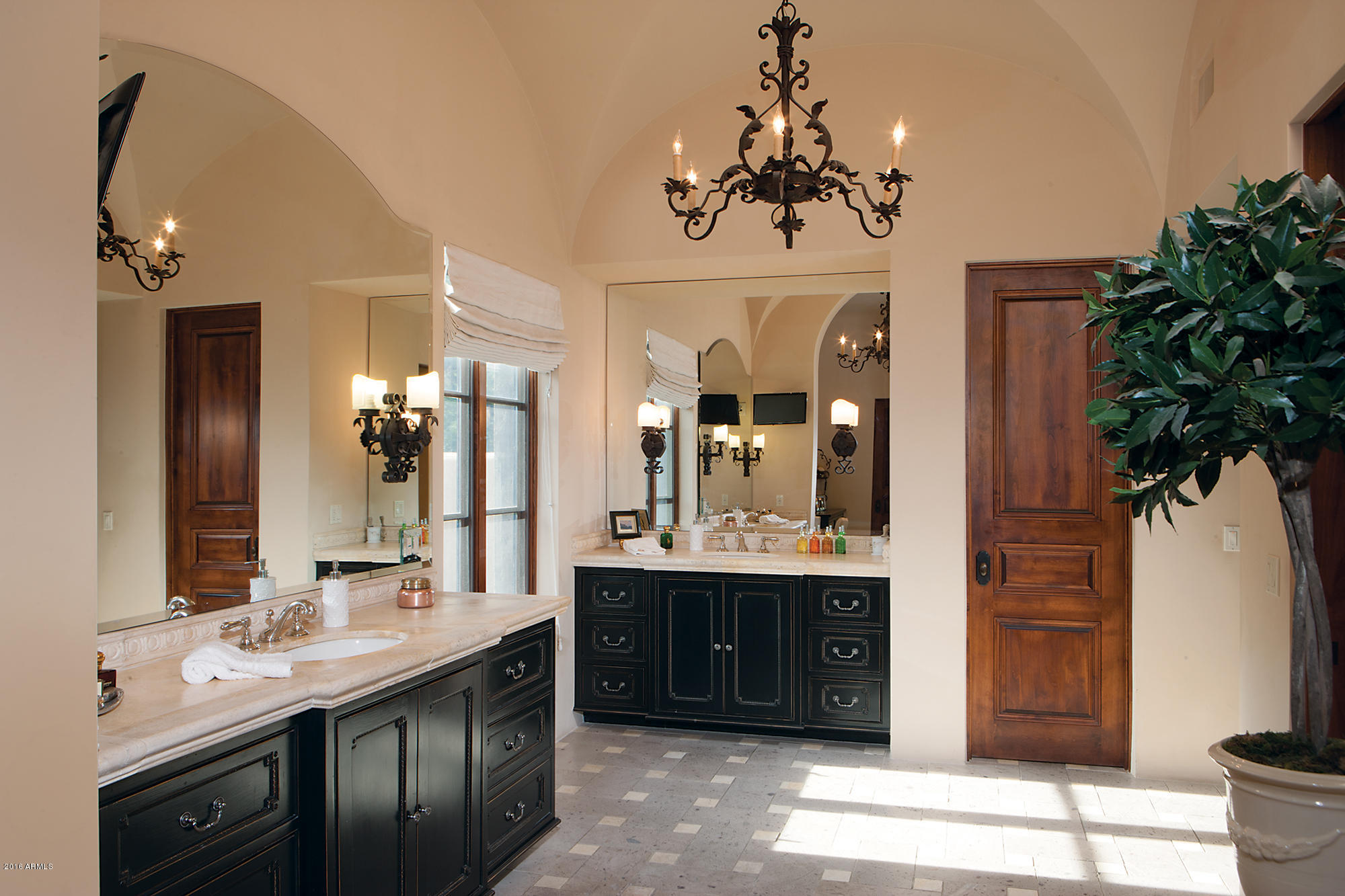 LAS CASAS ESCONDIDAS - Residential