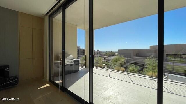 Ascent at the Phoenician Camelback Residences - Residential