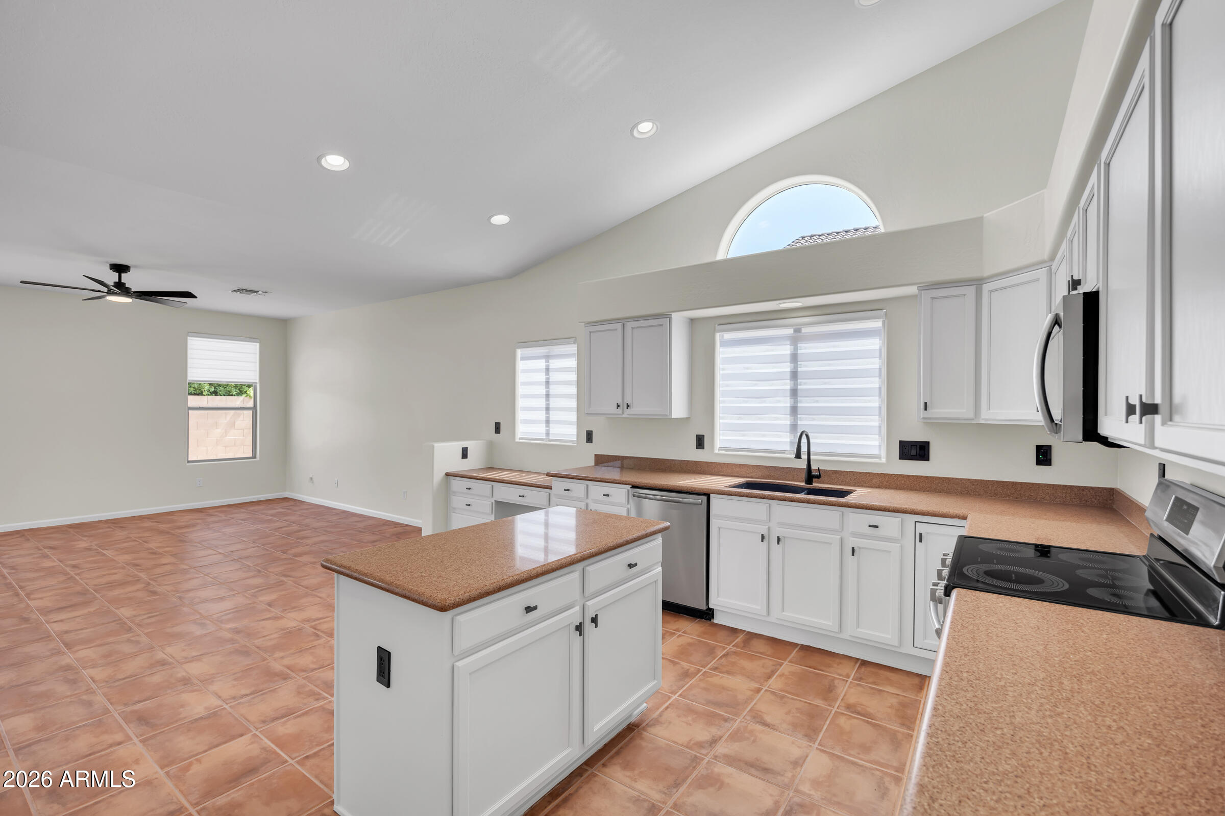 ASHLAND RANCH - Residential