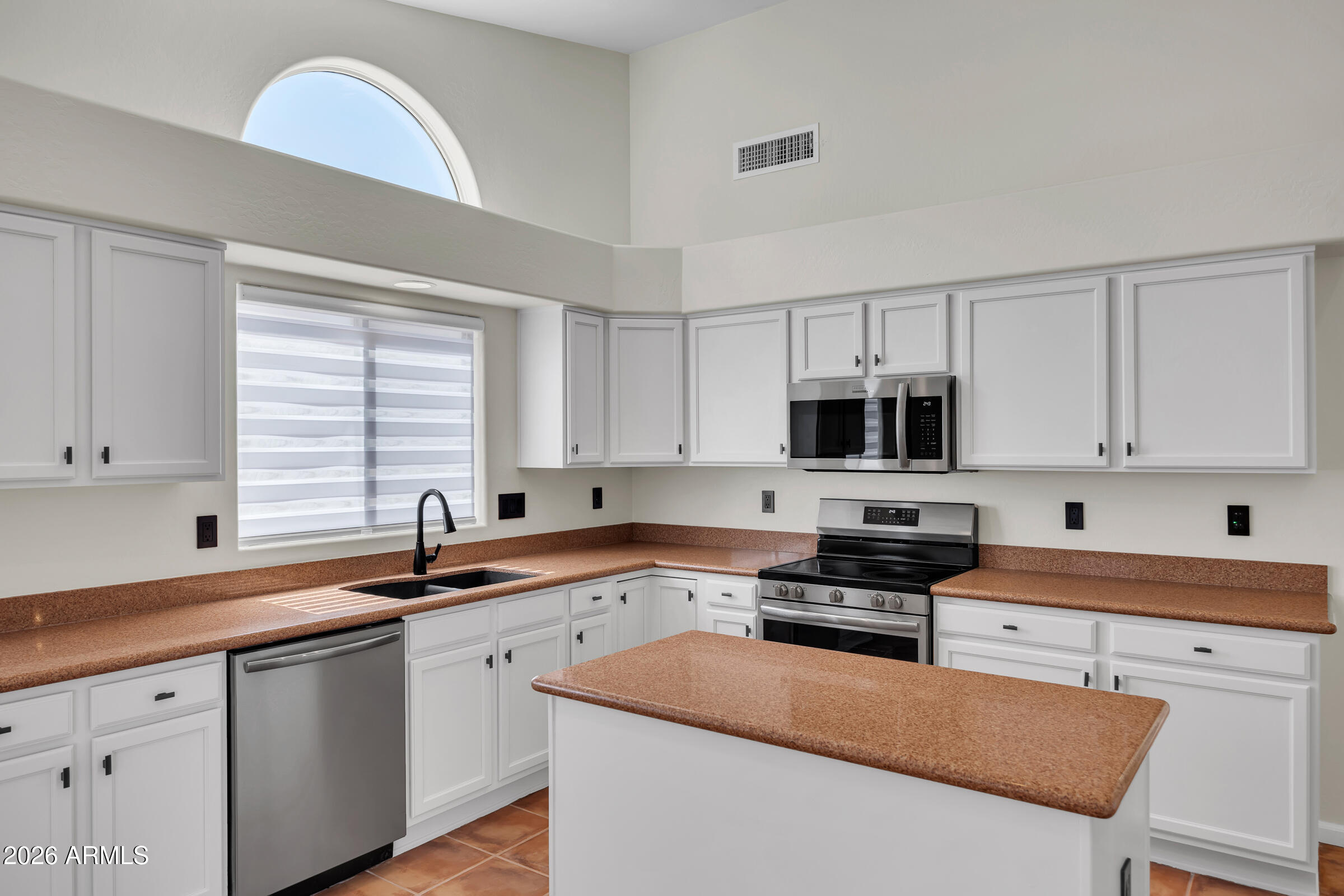 ASHLAND RANCH - Residential